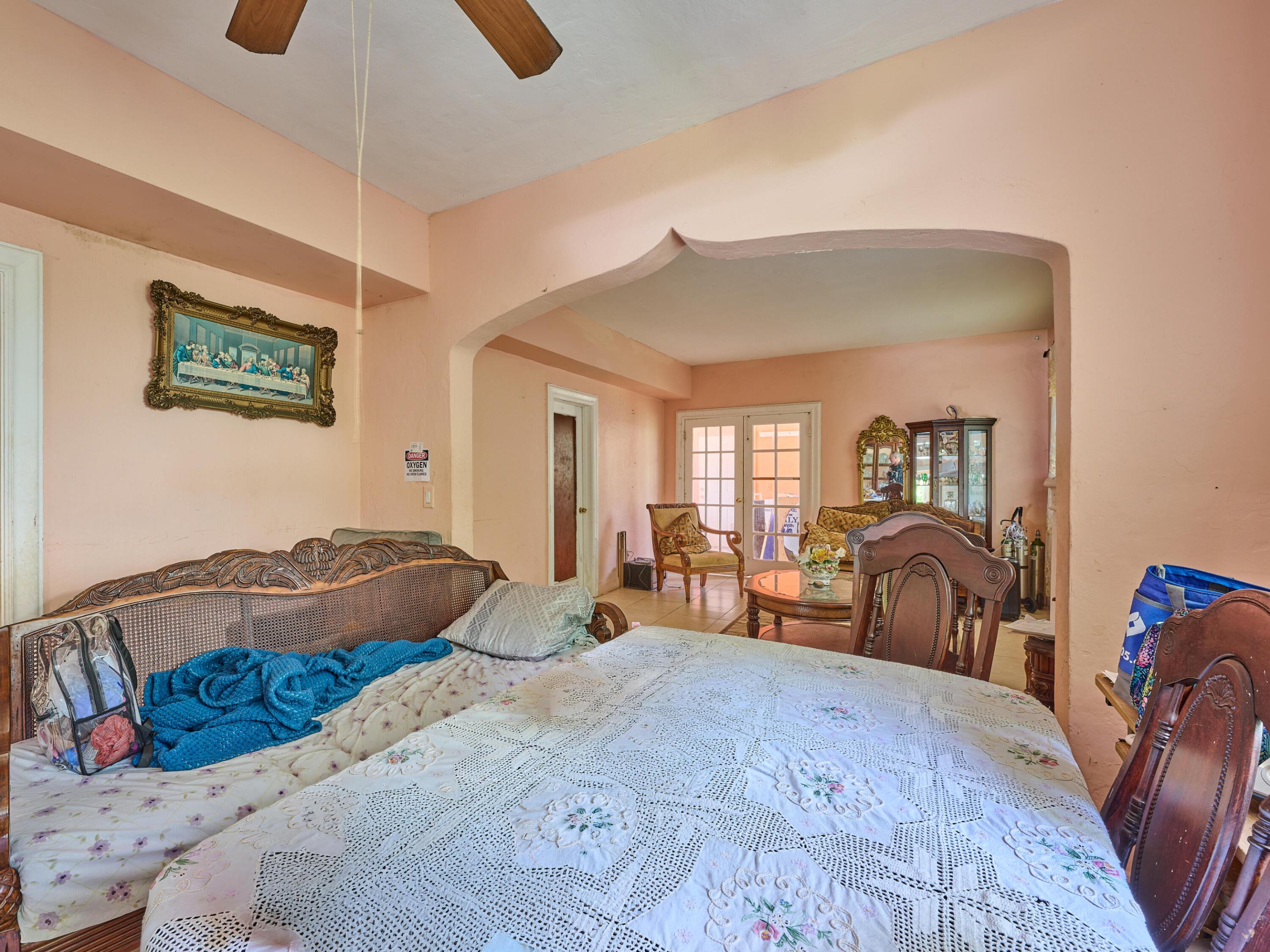 499 NE 64th Miami, FL 33138