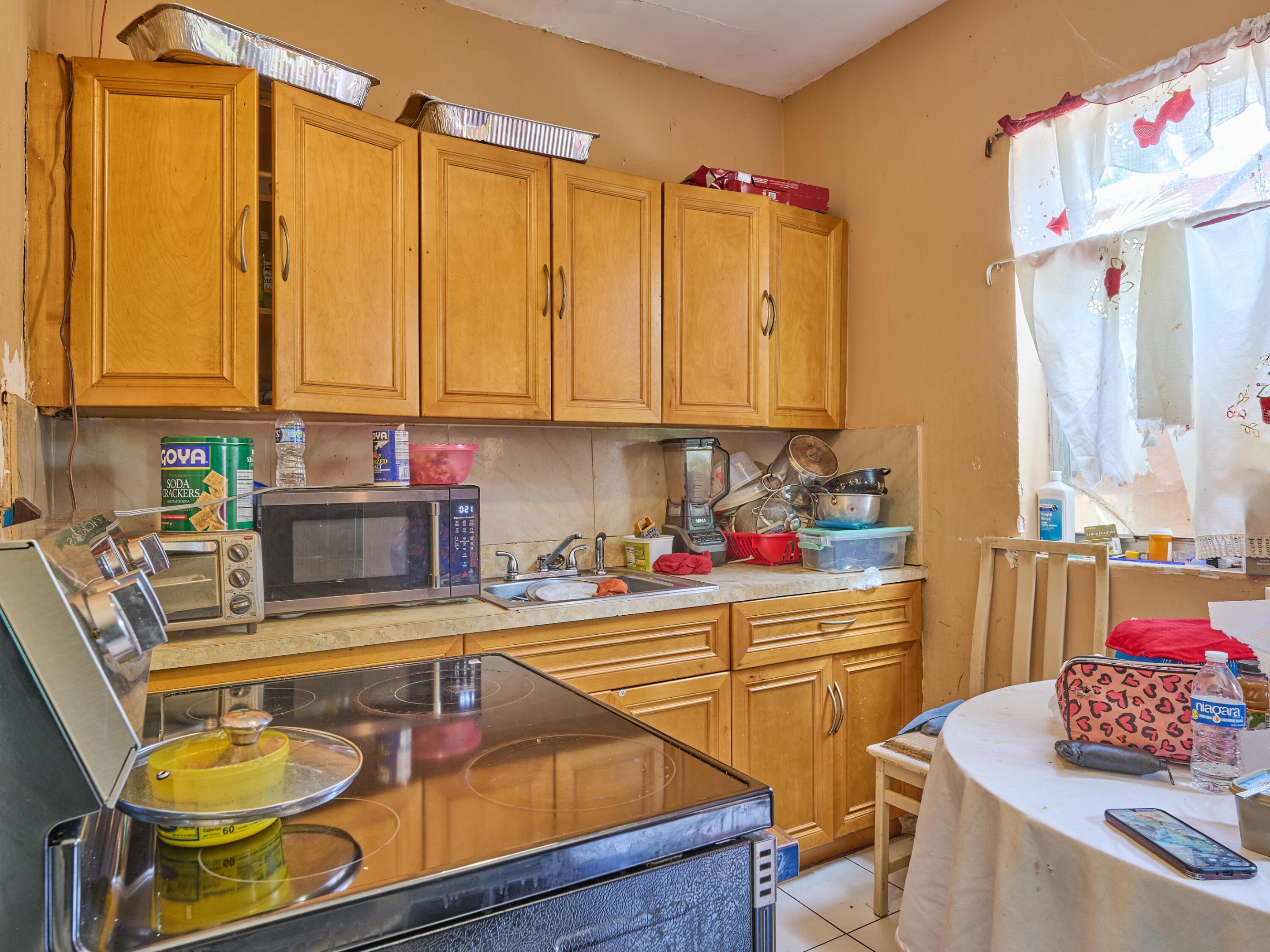 499 NE 64th Miami, FL 33138