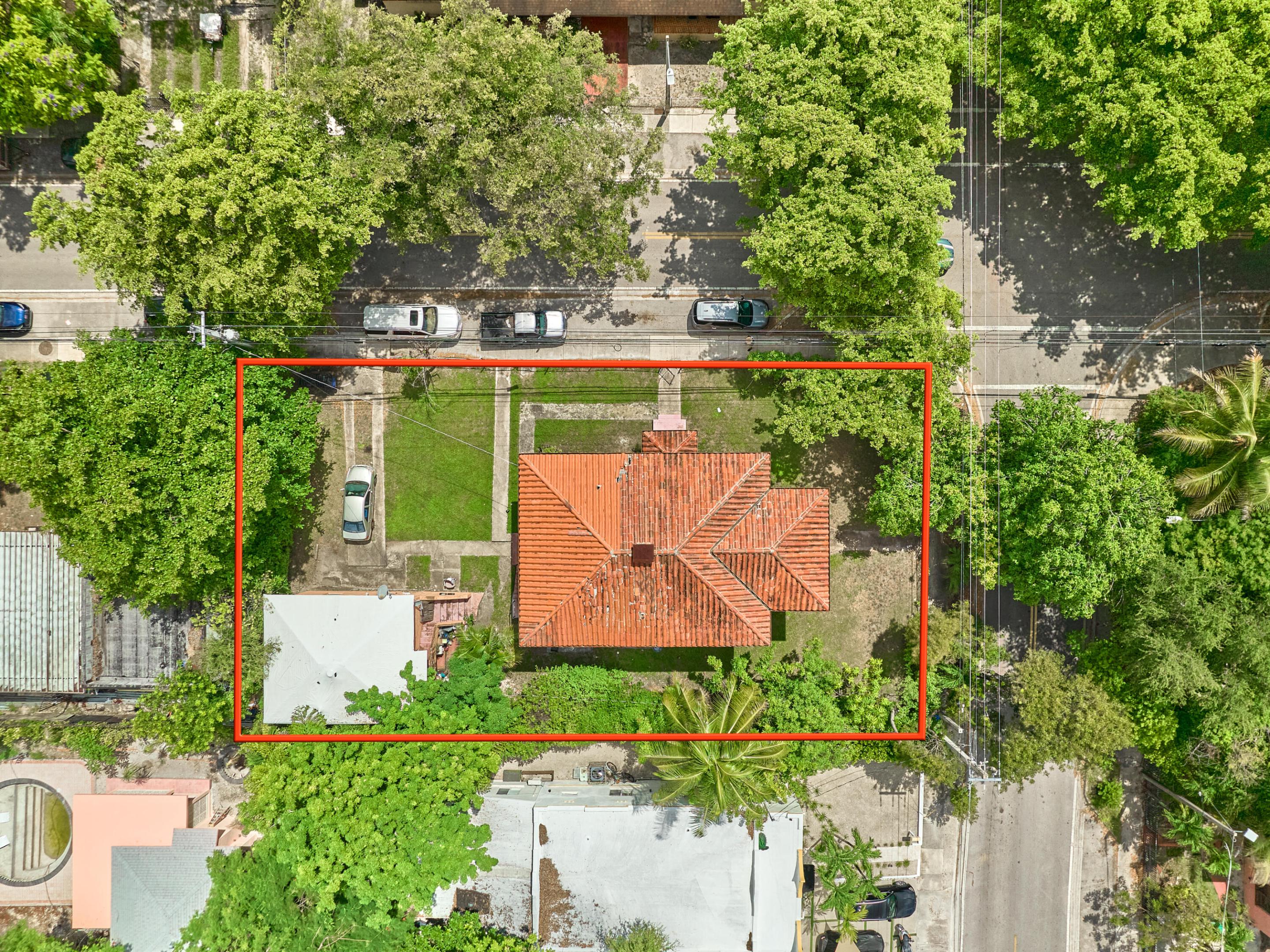 499 NE 64th Miami, FL 33138