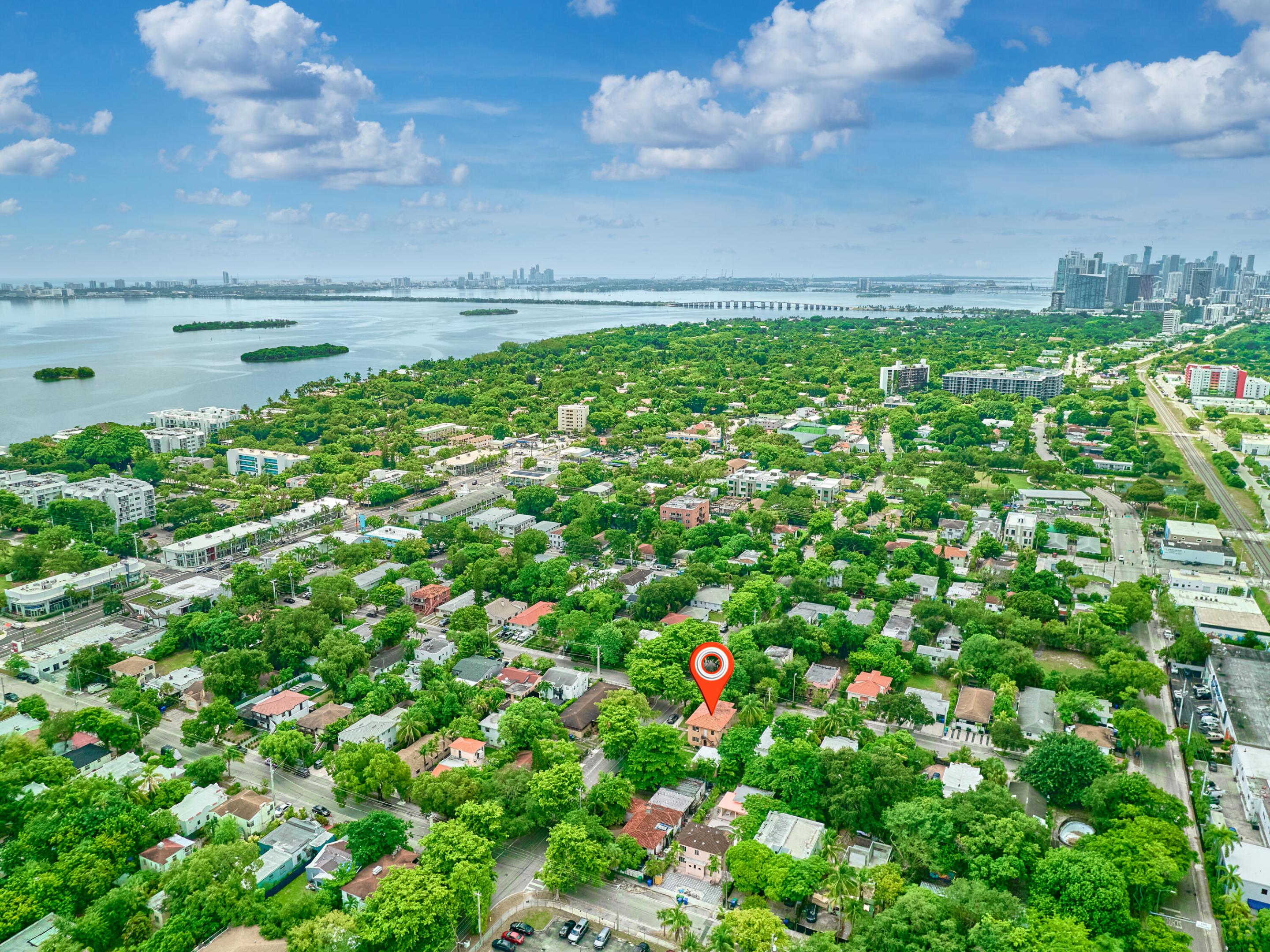 499 NE 64th Miami, FL 33138