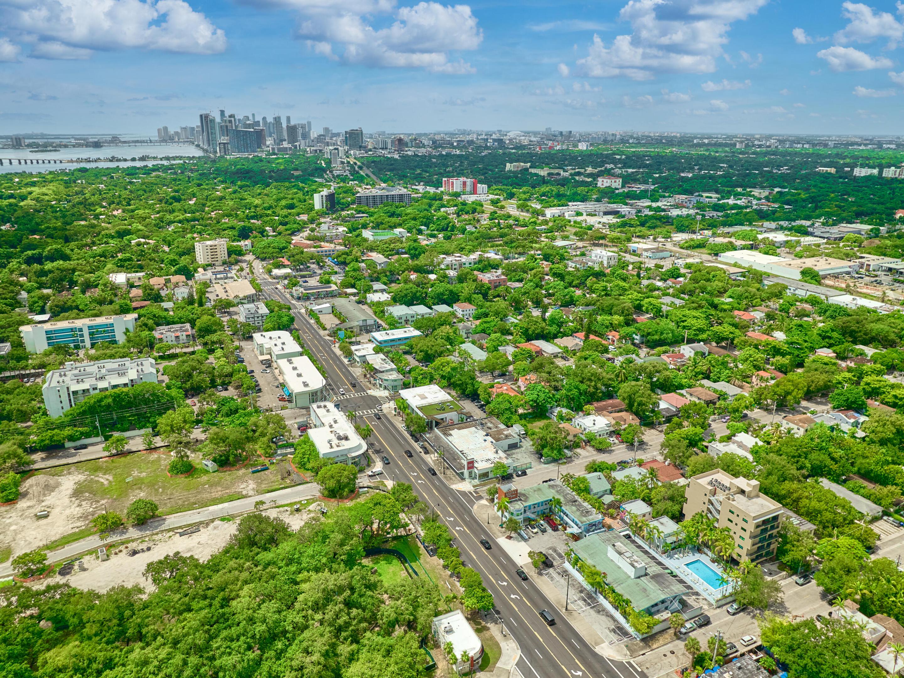 499 NE 64th Miami, FL 33138