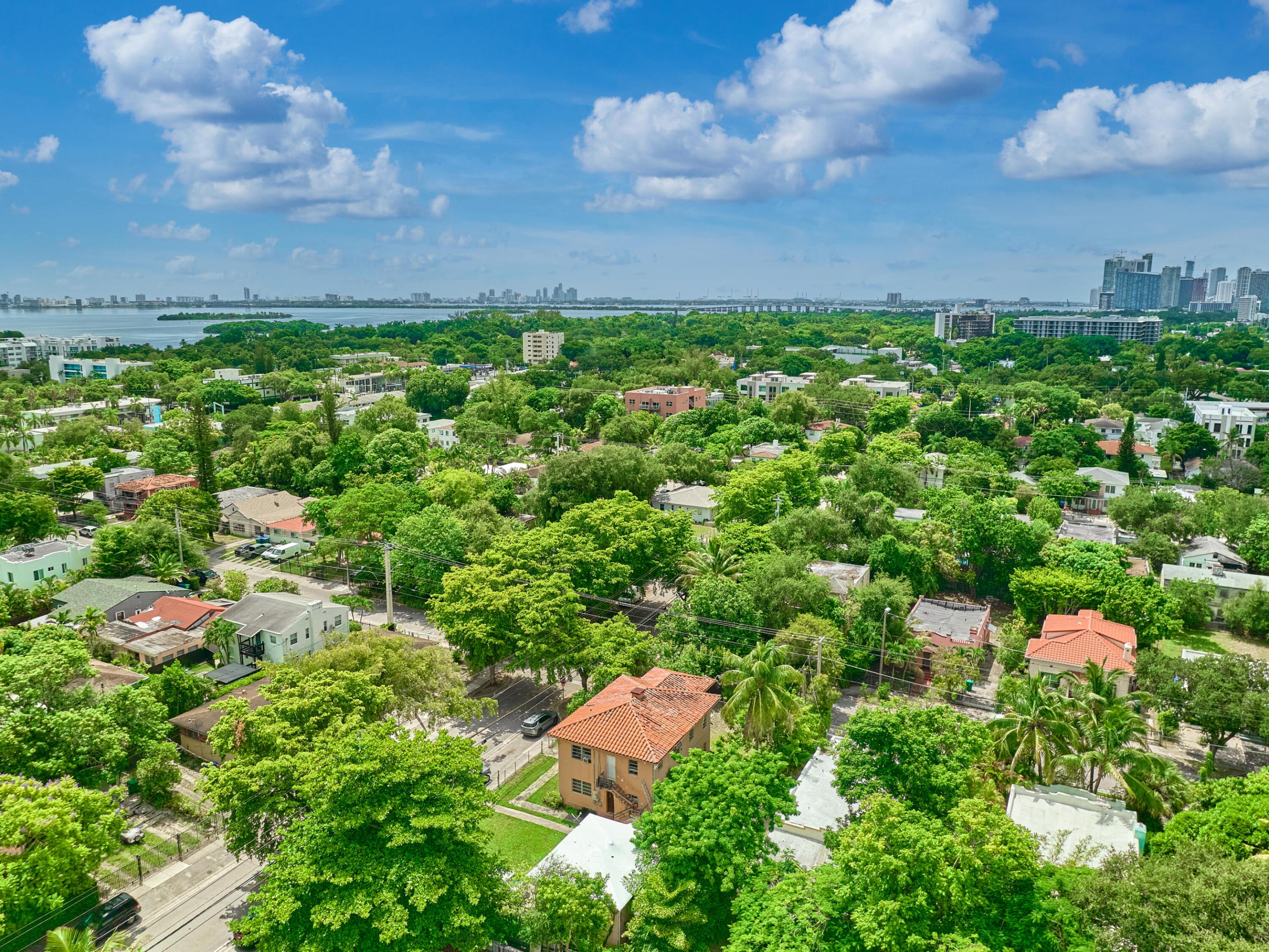 499 NE 64th Miami, FL 33138