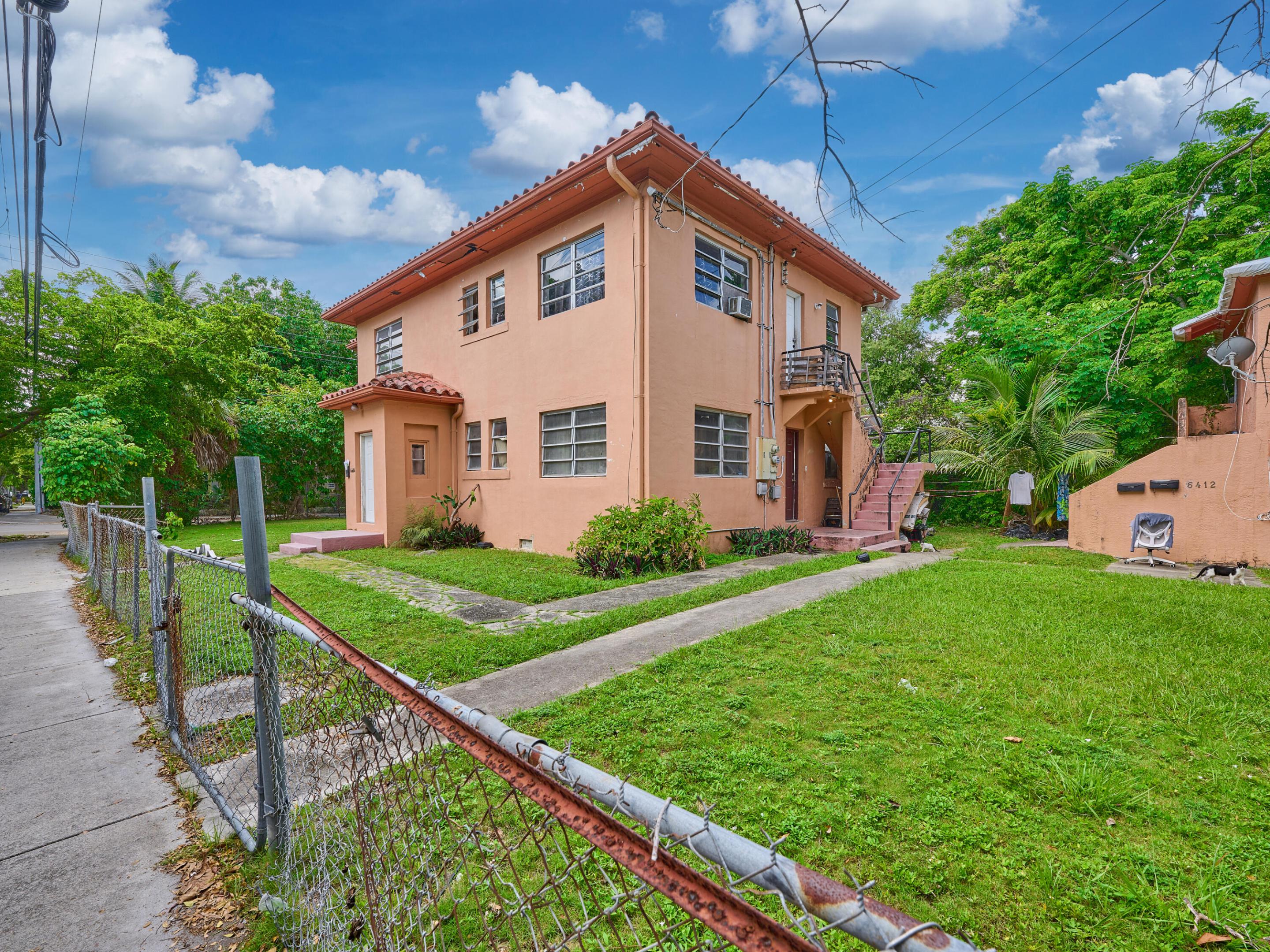 499 NE 64th Miami, FL 33138