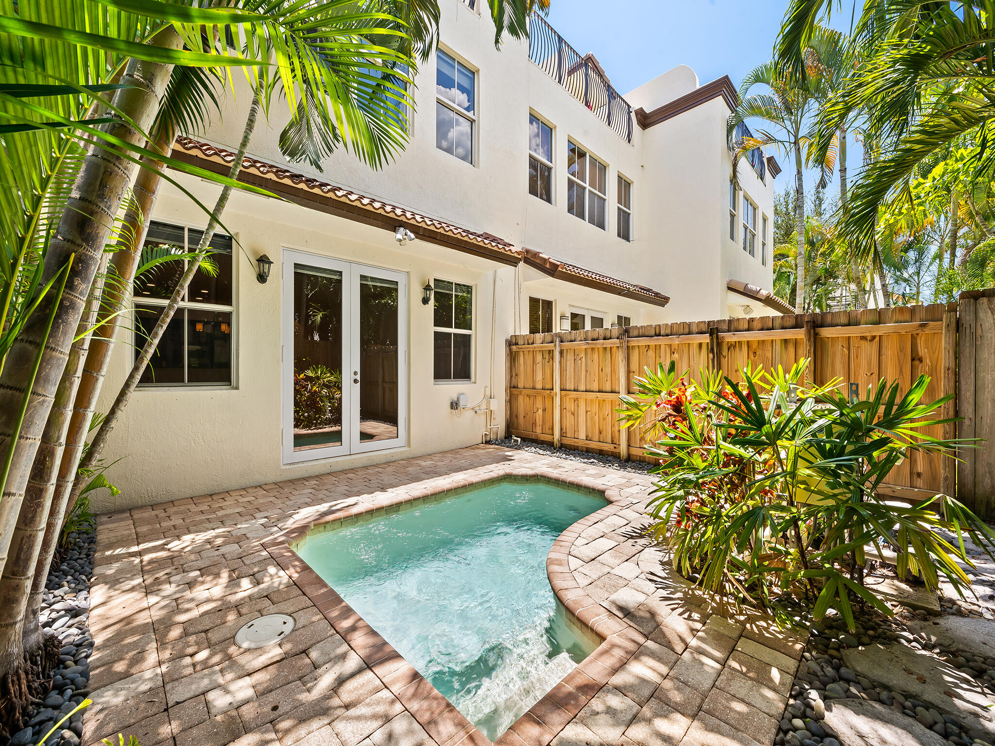 1423 NE 26th #1423 Fort Lauderdale, FL 33304