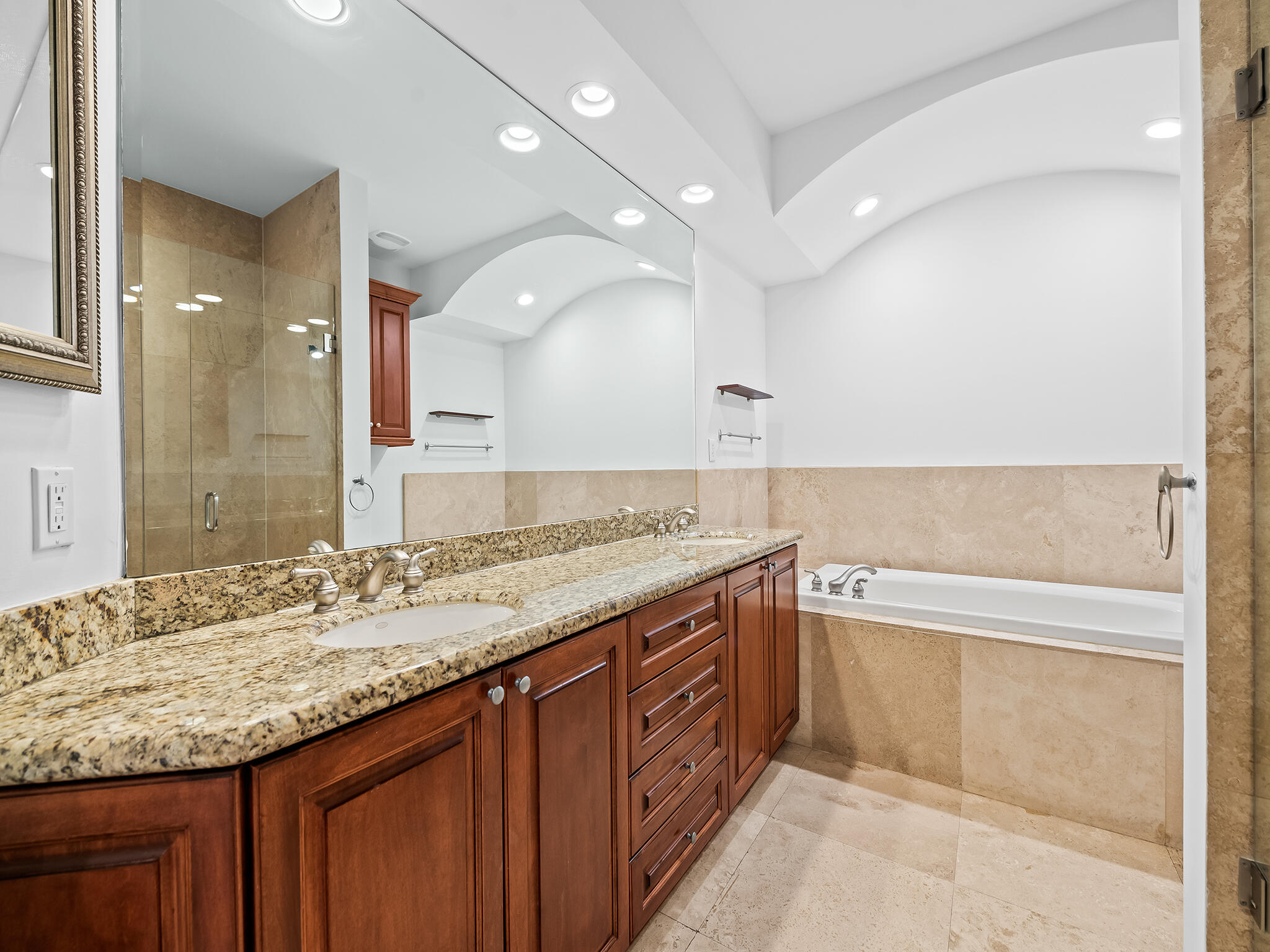 1423 NE 26th #1423 Fort Lauderdale, FL 33304