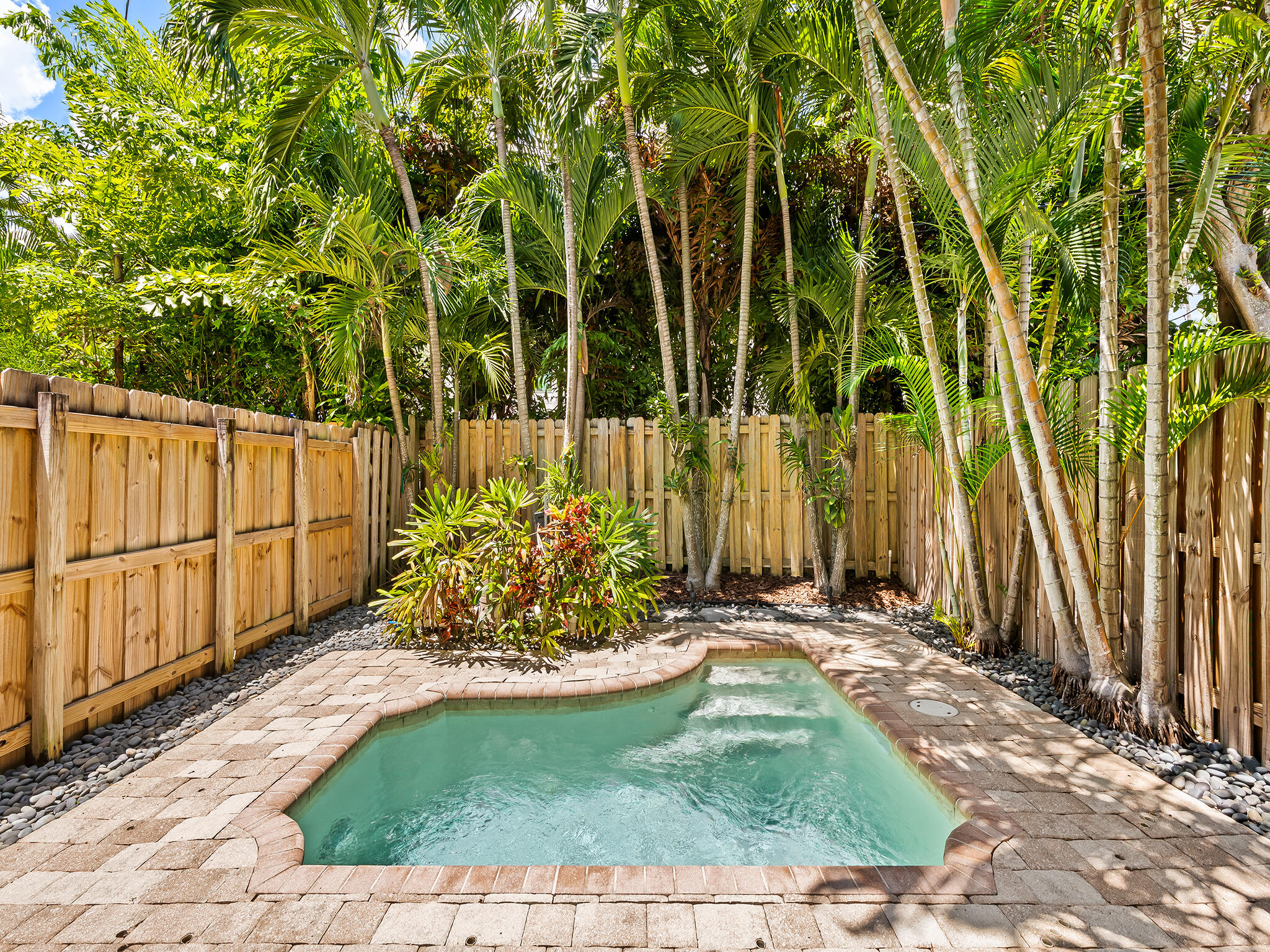 1423 NE 26th #1423 Fort Lauderdale, FL 33304