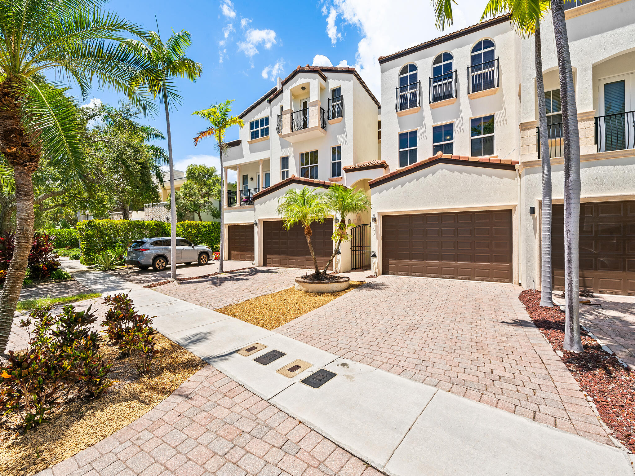 1423 NE 26th #1423 Fort Lauderdale, FL 33304
