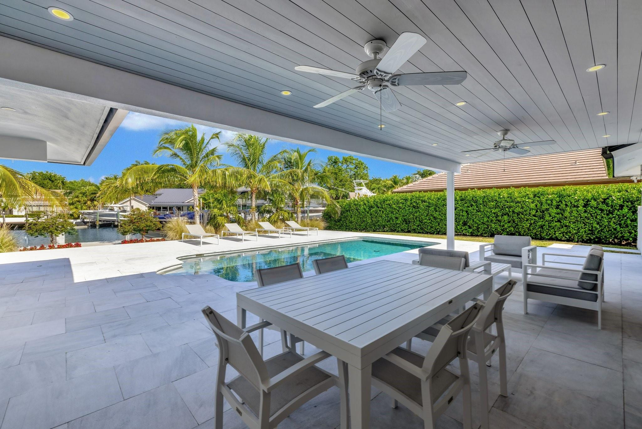 41 S Compass Dr Fort Lauderdale, FL 33308