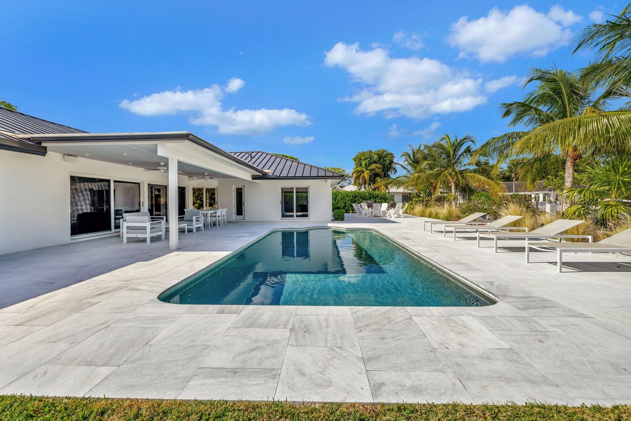 41 S Compass Dr Fort Lauderdale, FL 33308