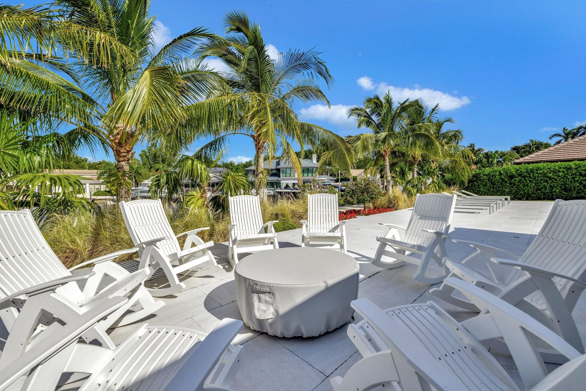41 S Compass Dr Fort Lauderdale, FL 33308