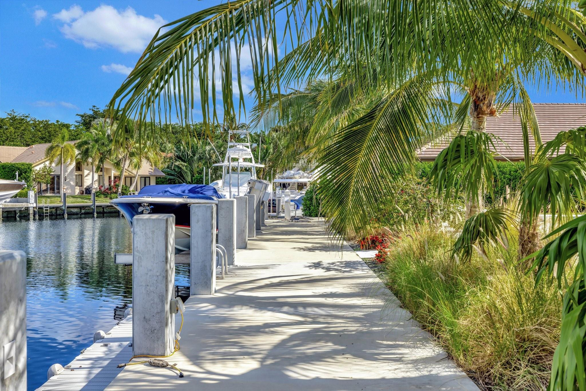 41 S Compass Dr Fort Lauderdale, FL 33308