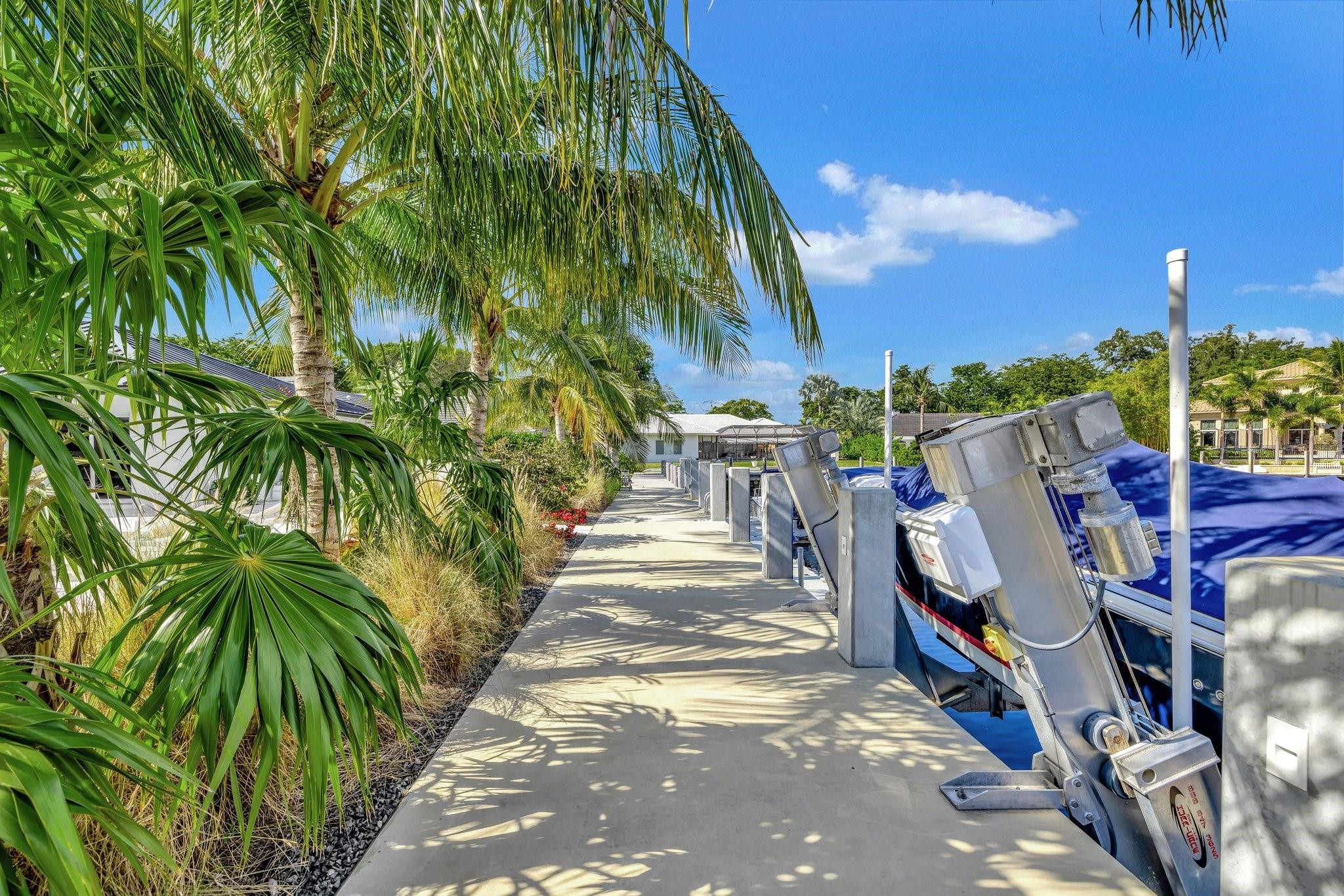 41 S Compass Dr Fort Lauderdale, FL 33308