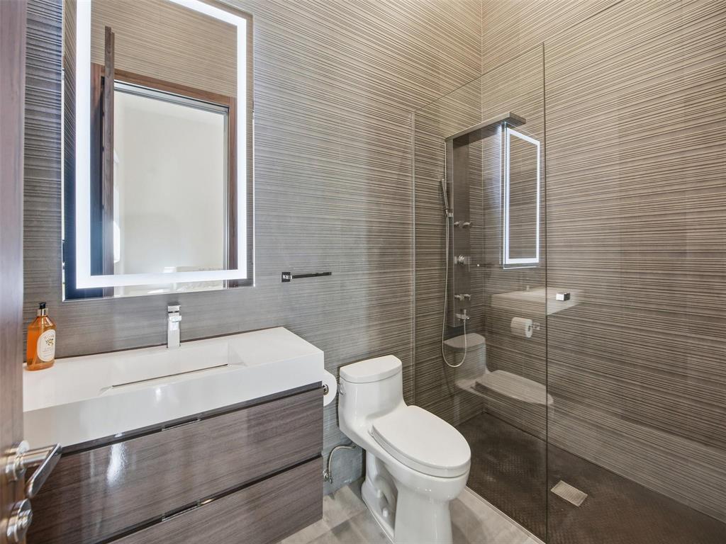 2213 NE 37th Dr Fort Lauderdale, FL 33308