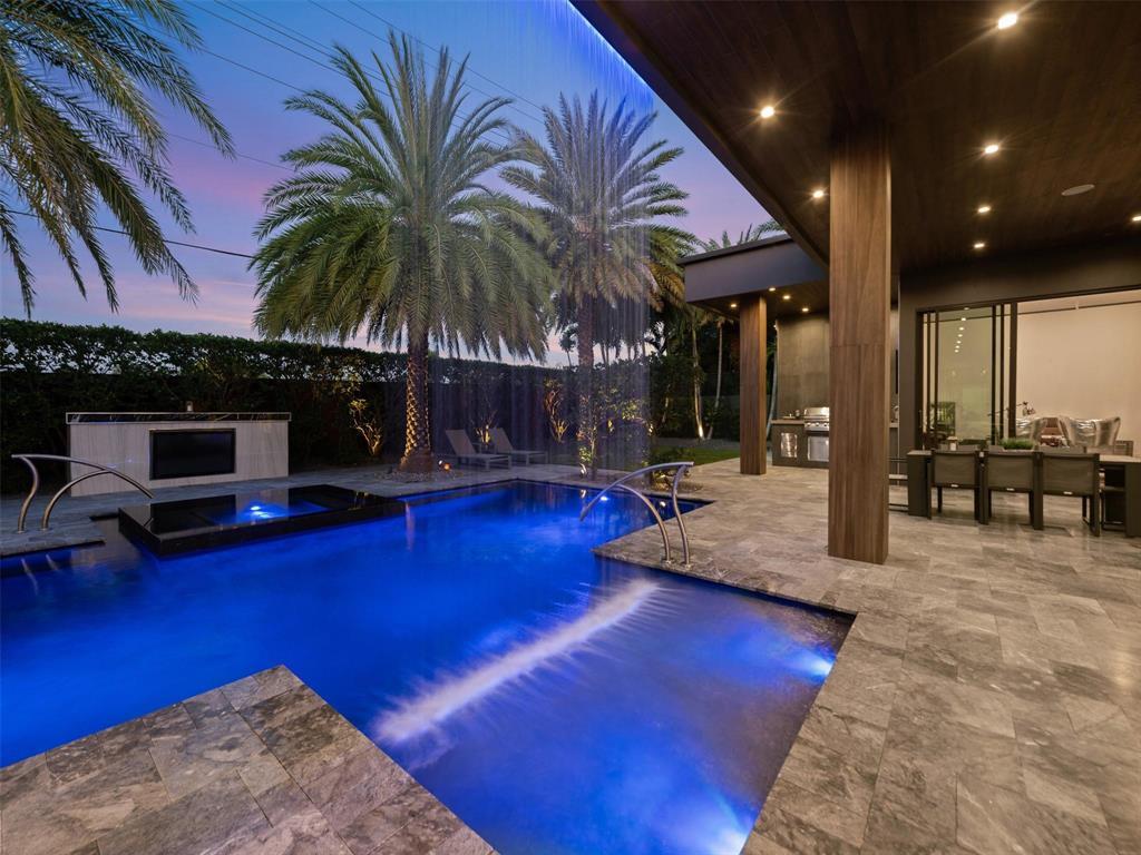 2213 NE 37th Dr Fort Lauderdale, FL 33308