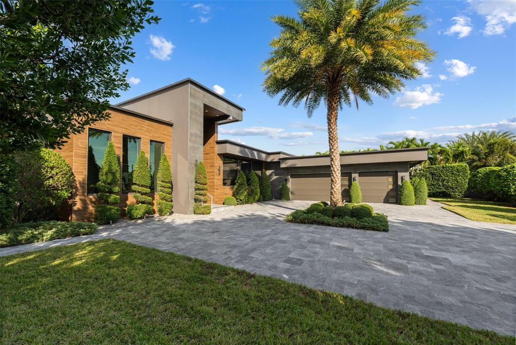 2213 NE 37th Dr Fort Lauderdale, FL 33308
