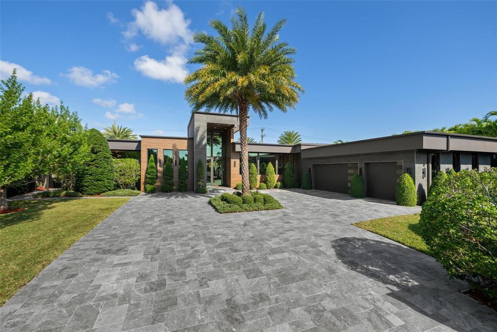 2213 NE 37th Dr Fort Lauderdale, FL 33308