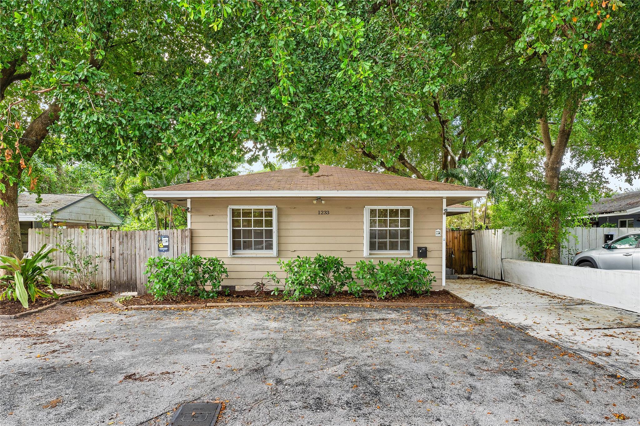 Duplex / Quad Plex / Triplex