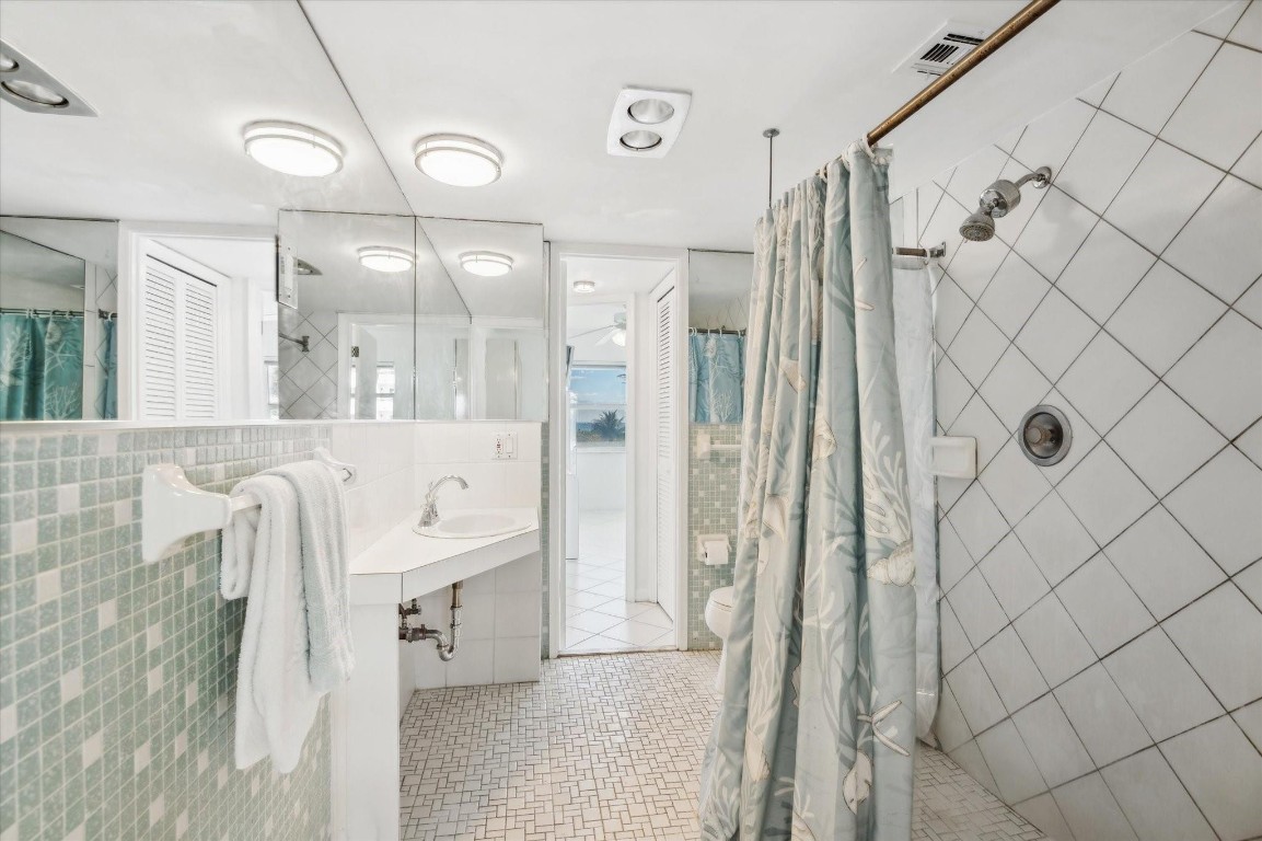 1620 N Ocean #106 Pompano Beach, FL 33062