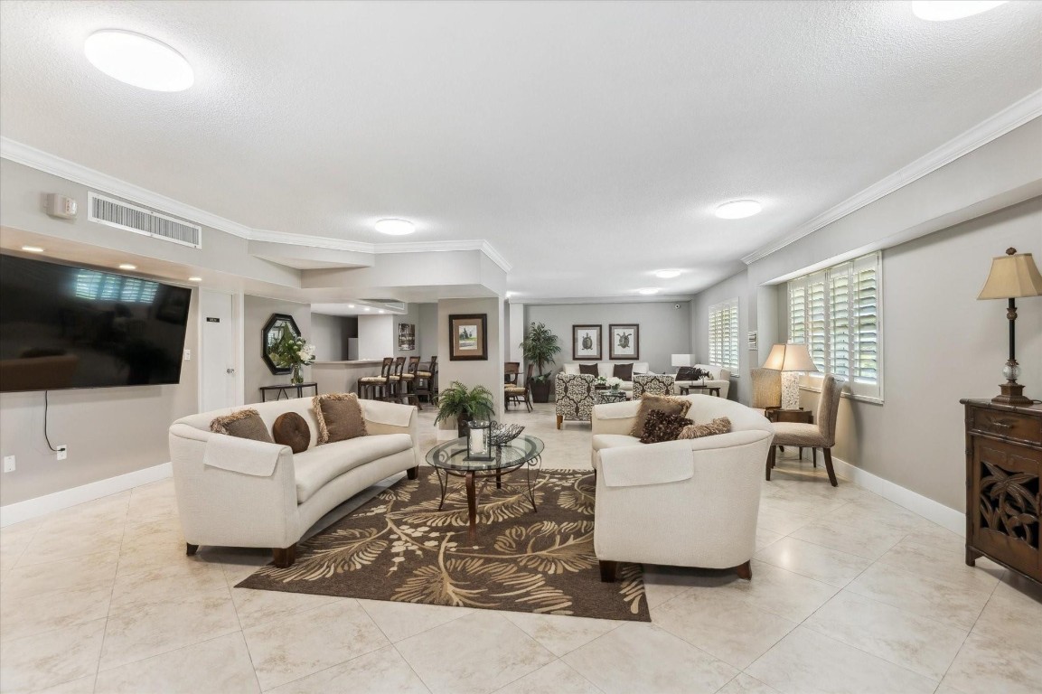 1620 N Ocean #106 Pompano Beach, FL 33062