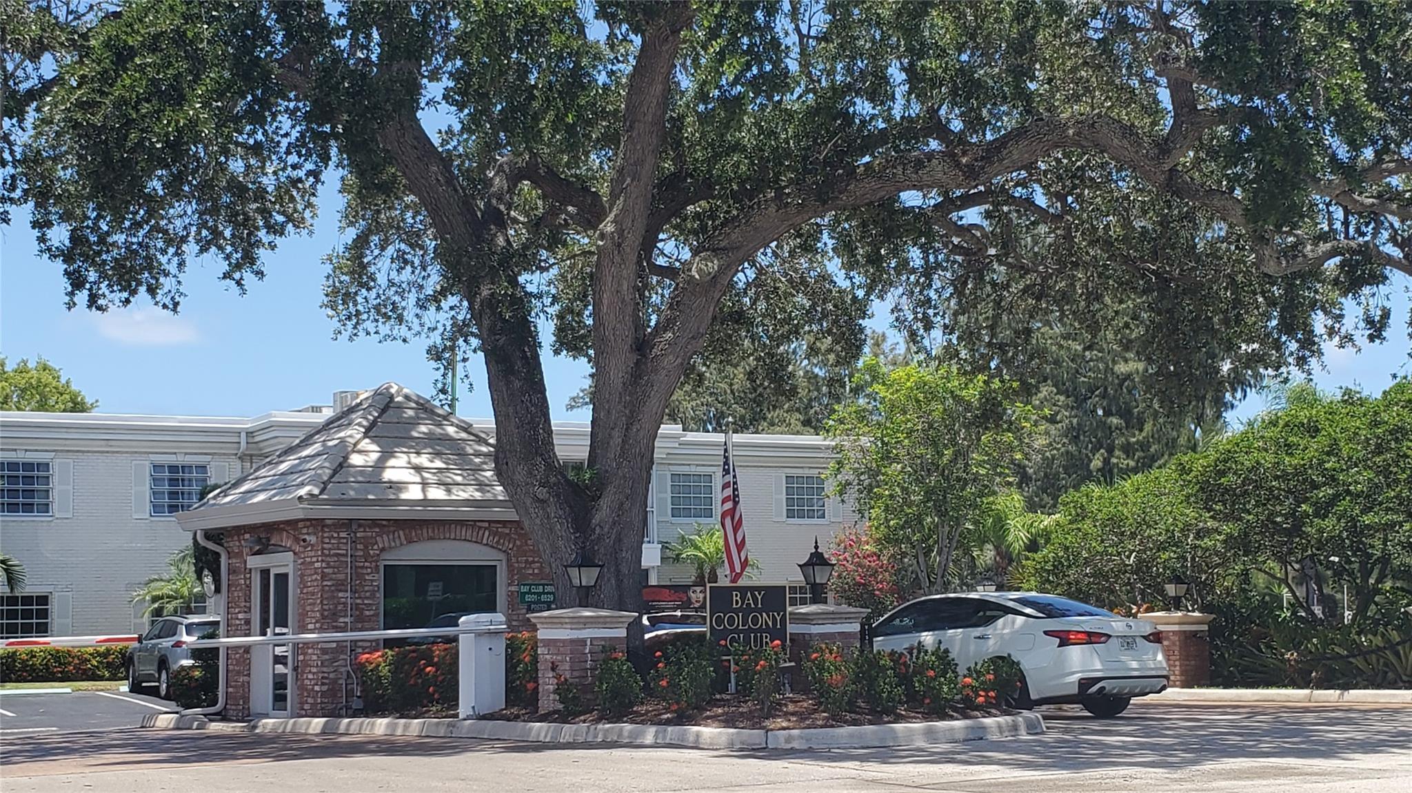 6293 Bay Clb Dr #2 Fort Lauderdale, FL 33308