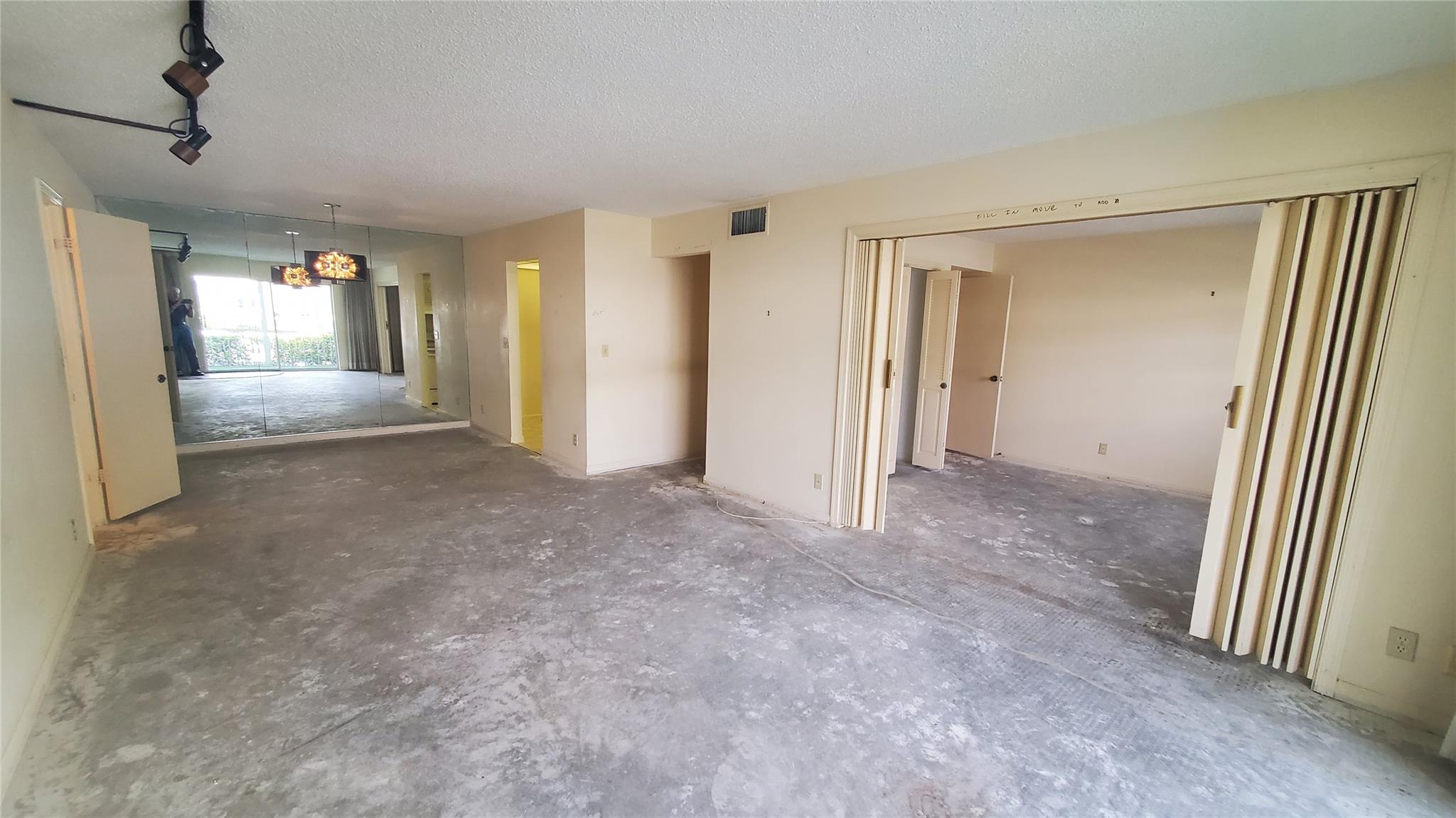 6293 Bay Clb Dr #2 Fort Lauderdale, FL 33308