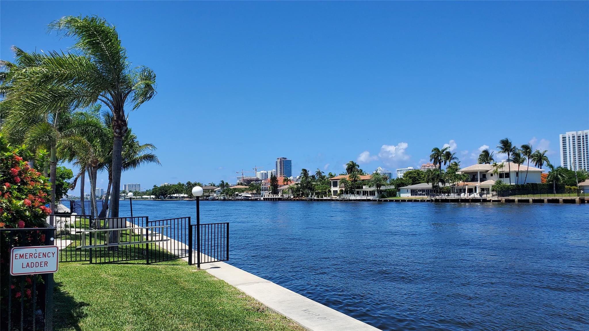 6293 Bay Clb Dr #2 Fort Lauderdale, FL 33308