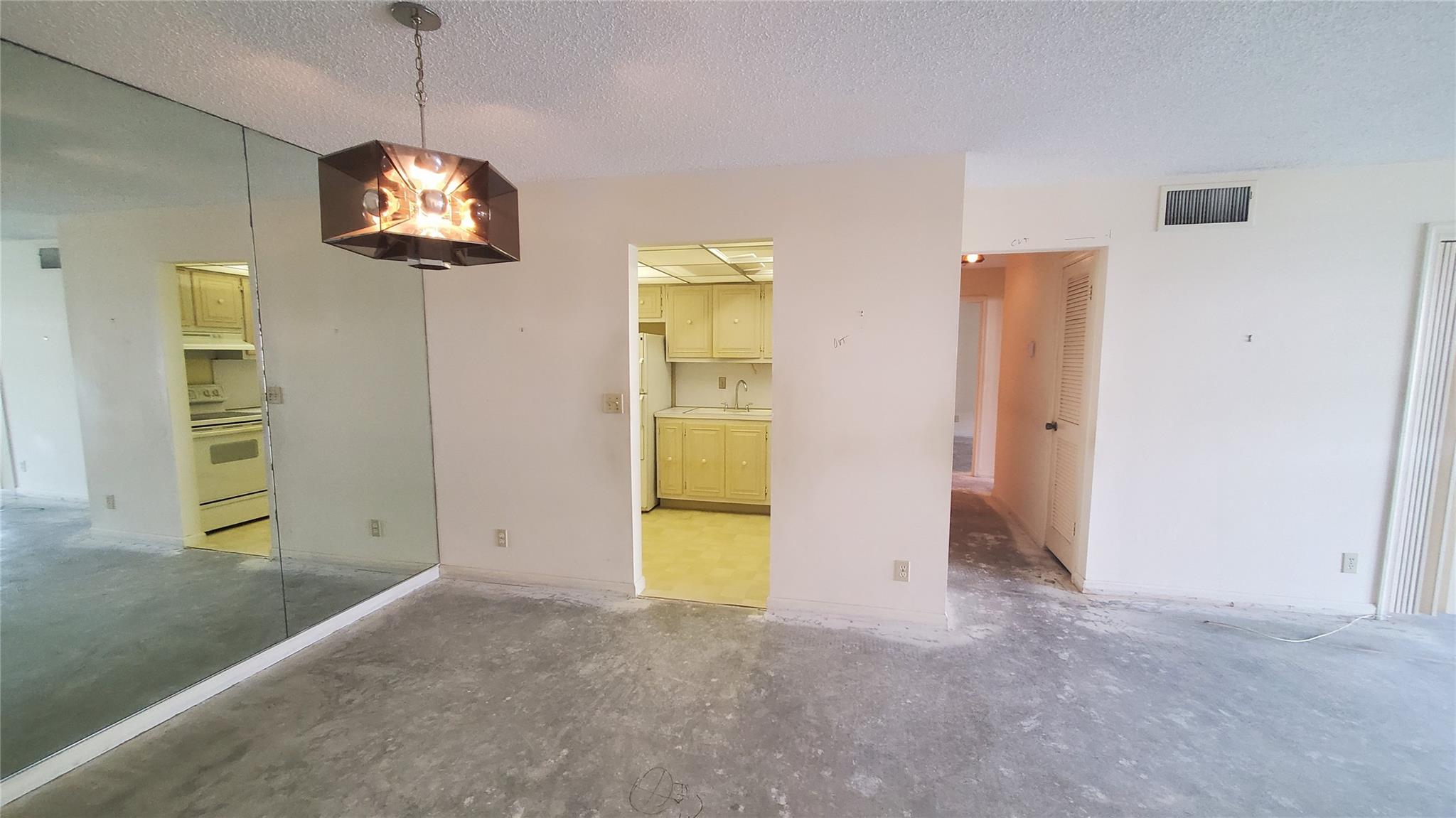 6293 Bay Clb Dr #2 Fort Lauderdale, FL 33308