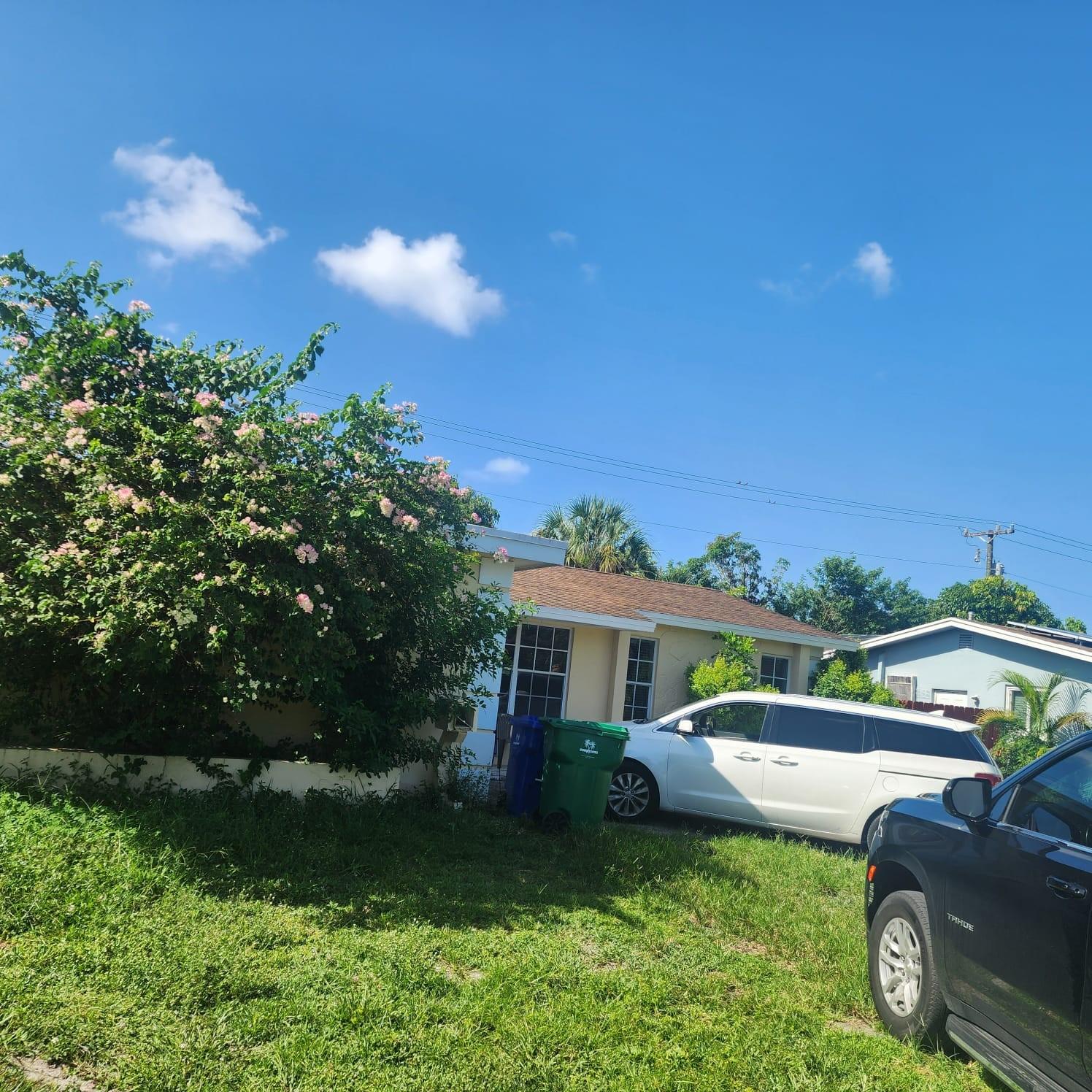 8425 Windsor Dr