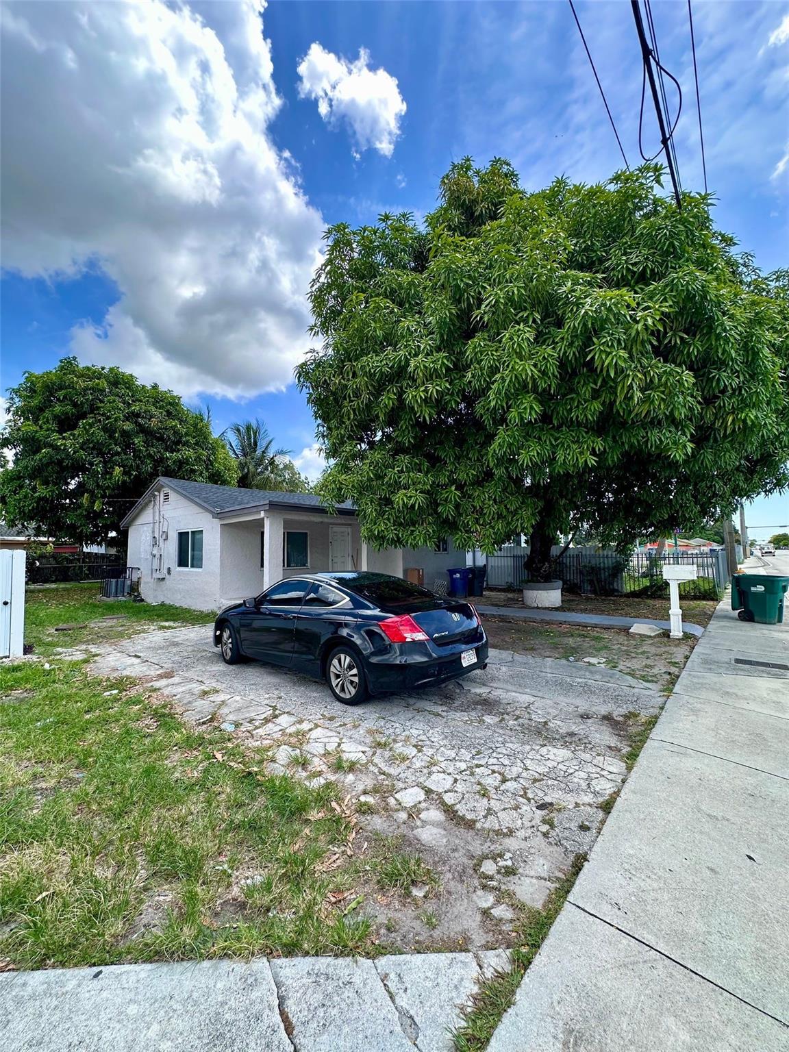 1113 NW 103rd St #02