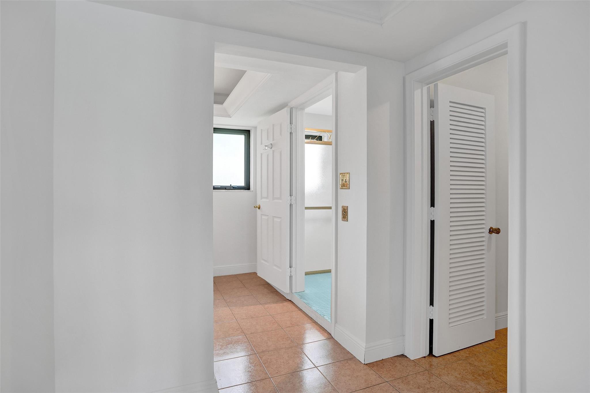 2210 NE 61st Ct Fort Lauderdale, FL 33308