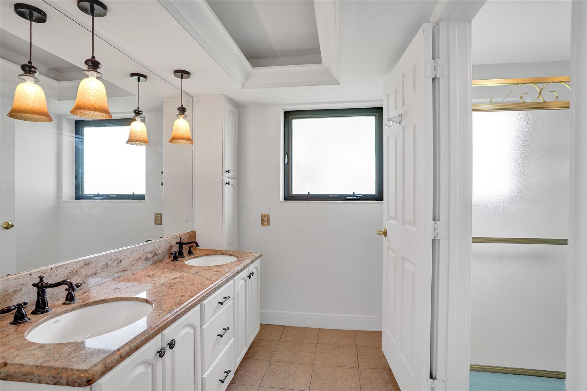 2210 NE 61st Ct Fort Lauderdale, FL 33308