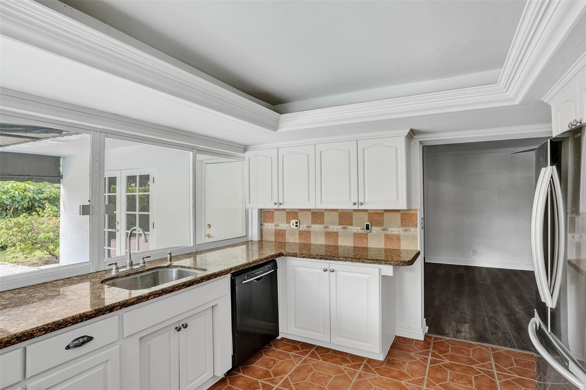 2210 NE 61st Ct Fort Lauderdale, FL 33308