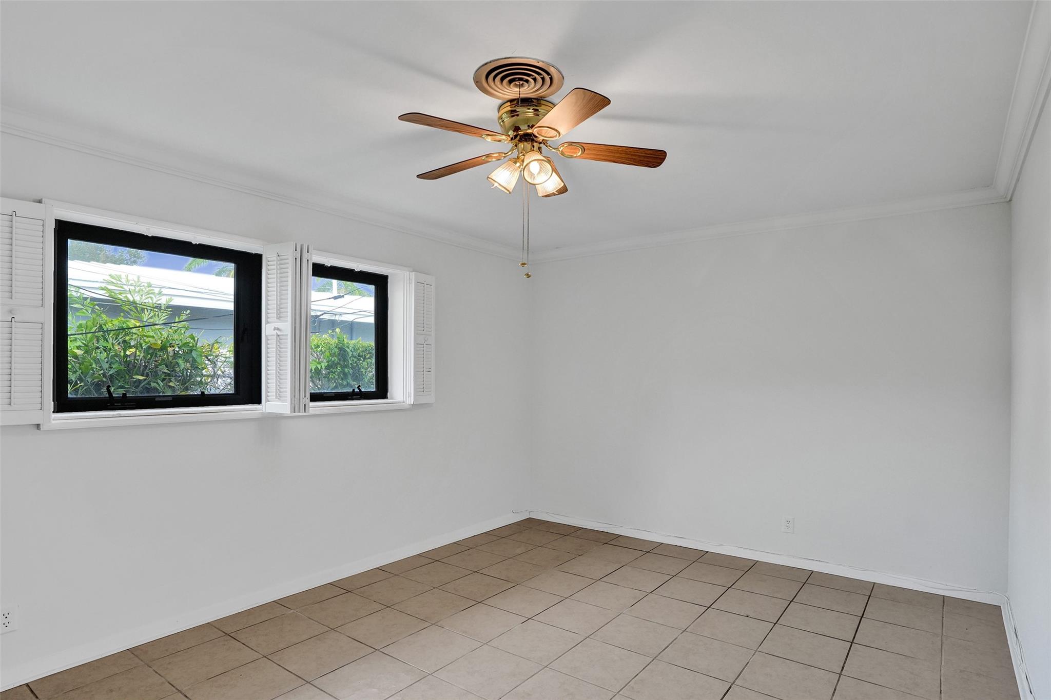 2210 NE 61st Ct Fort Lauderdale, FL 33308