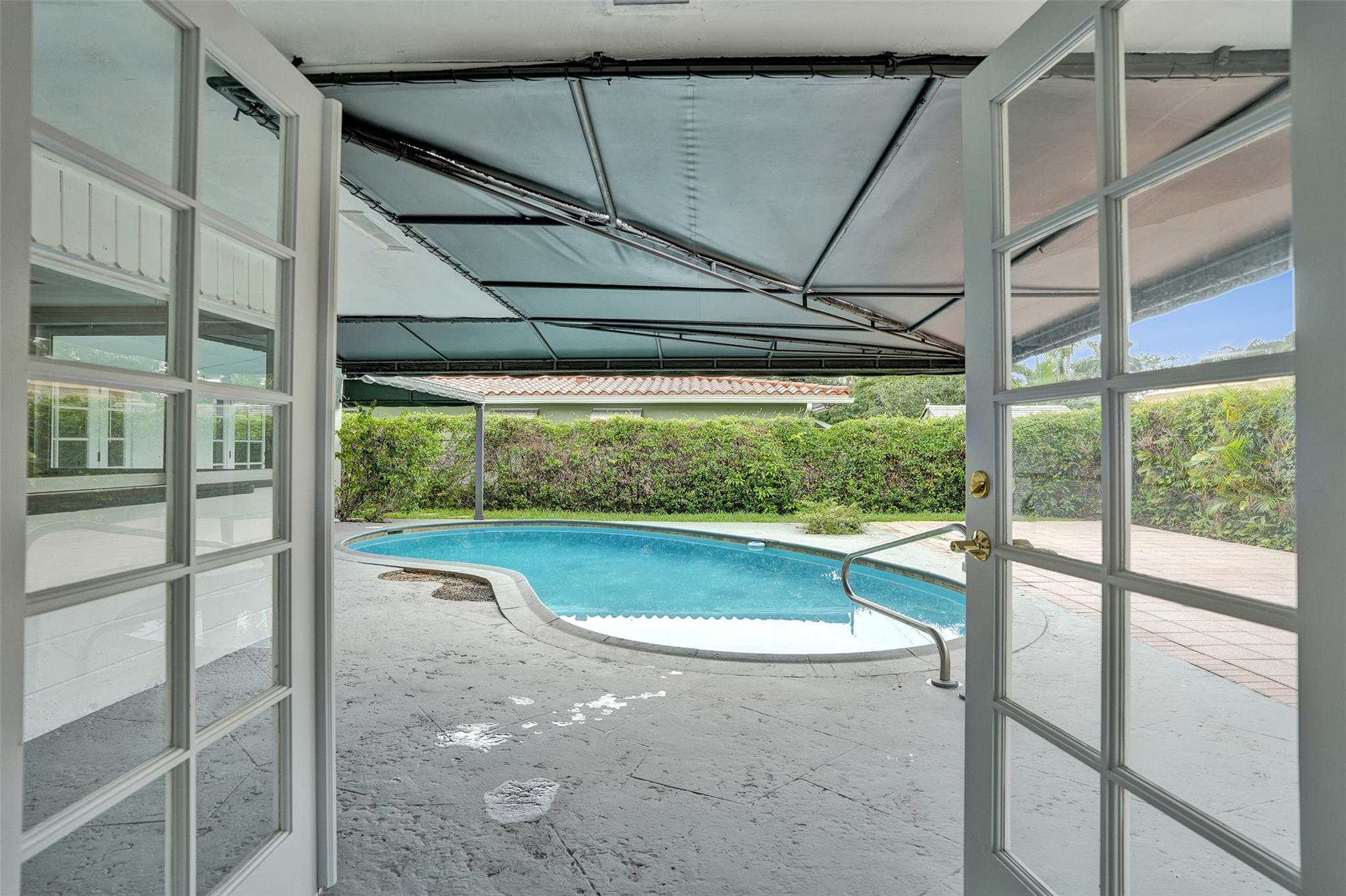 2210 NE 61st Ct Fort Lauderdale, FL 33308