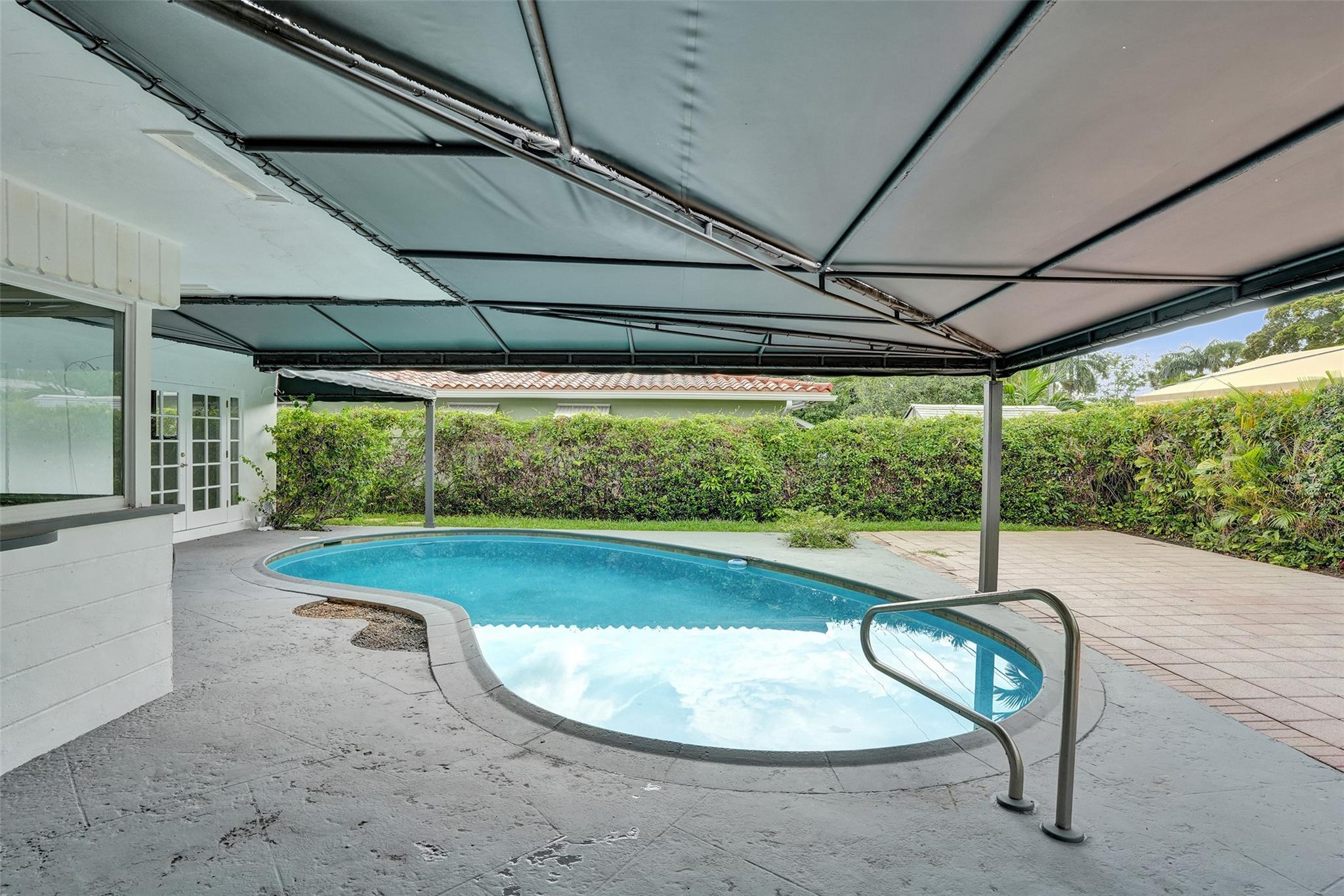 2210 NE 61st Ct Fort Lauderdale, FL 33308