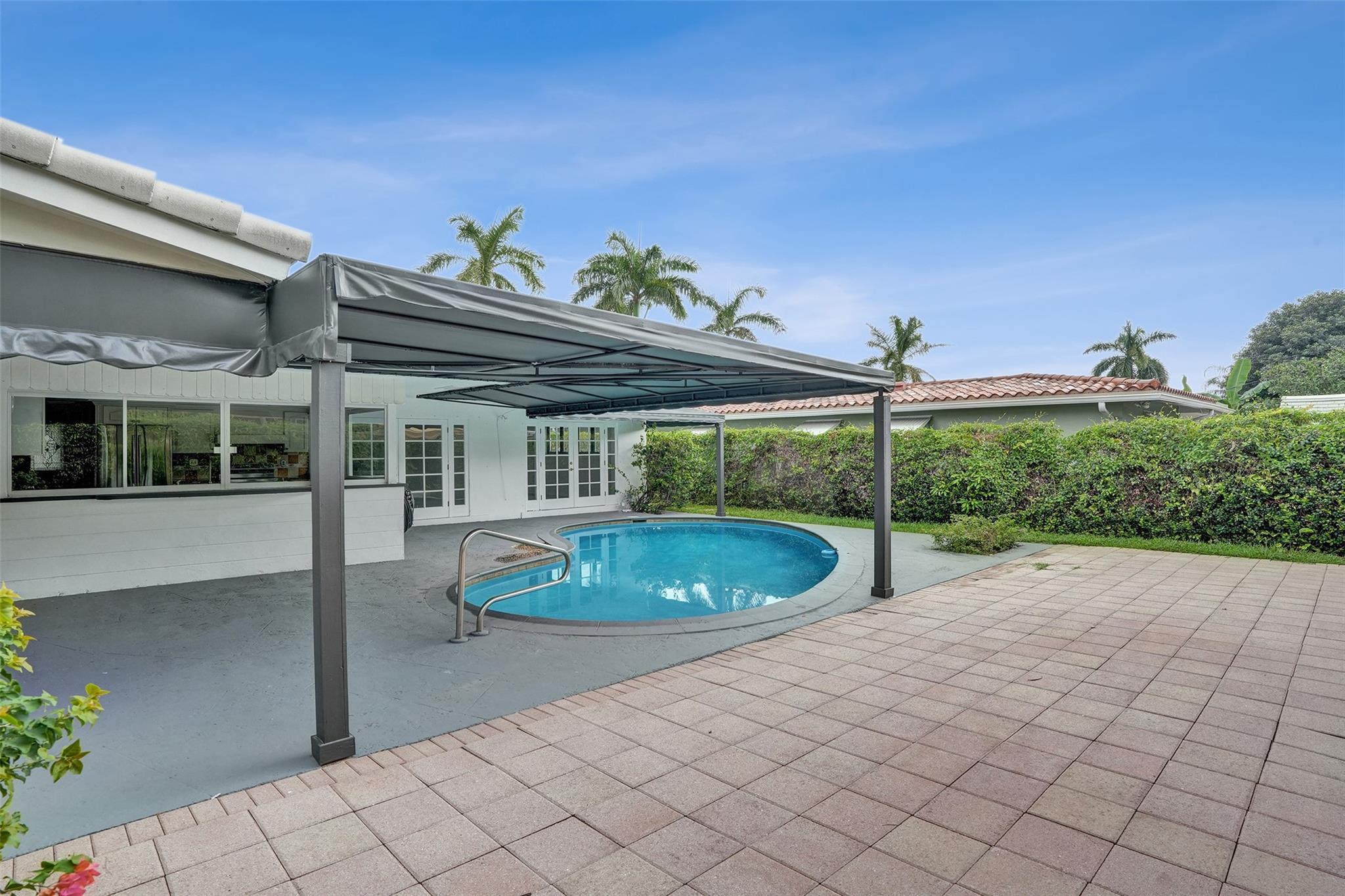 2210 NE 61st Ct Fort Lauderdale, FL 33308