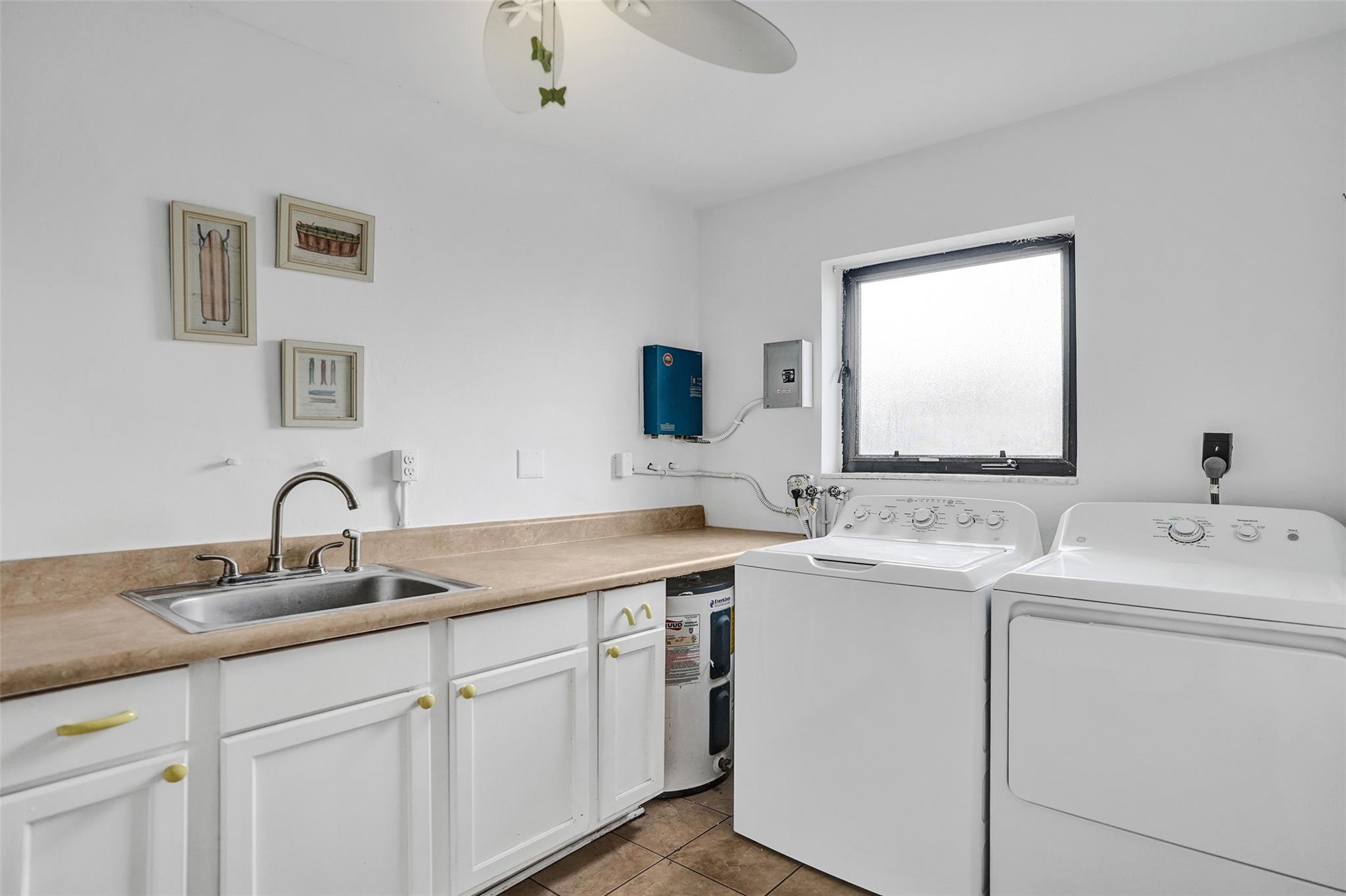 2210 NE 61st Ct Fort Lauderdale, FL 33308