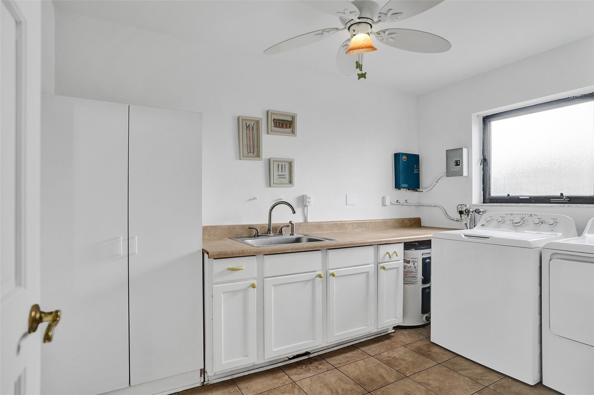 2210 NE 61st Ct Fort Lauderdale, FL 33308