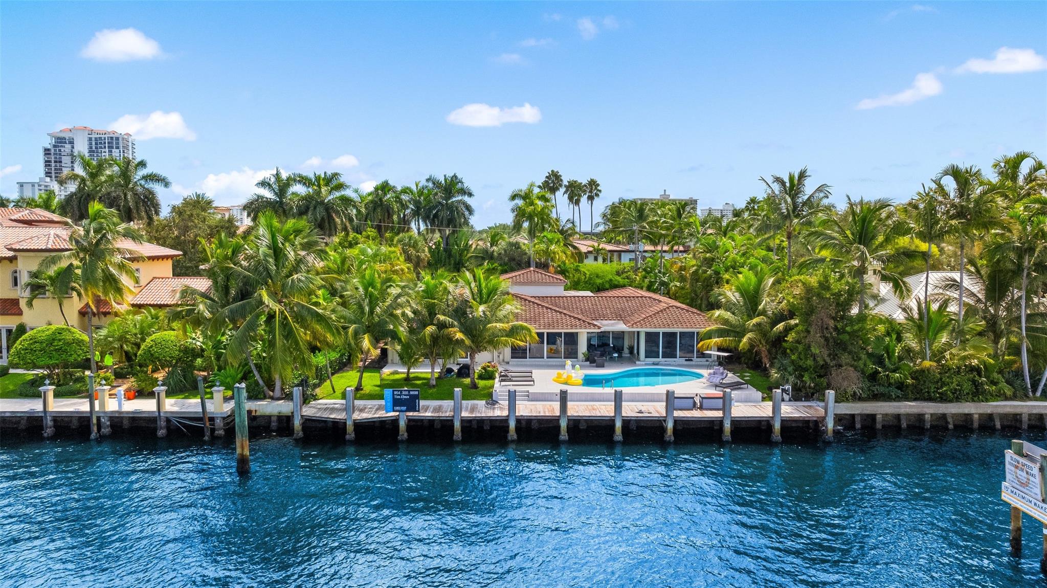 2701 Aqua Vis Blvd Fort Lauderdale, FL 33301