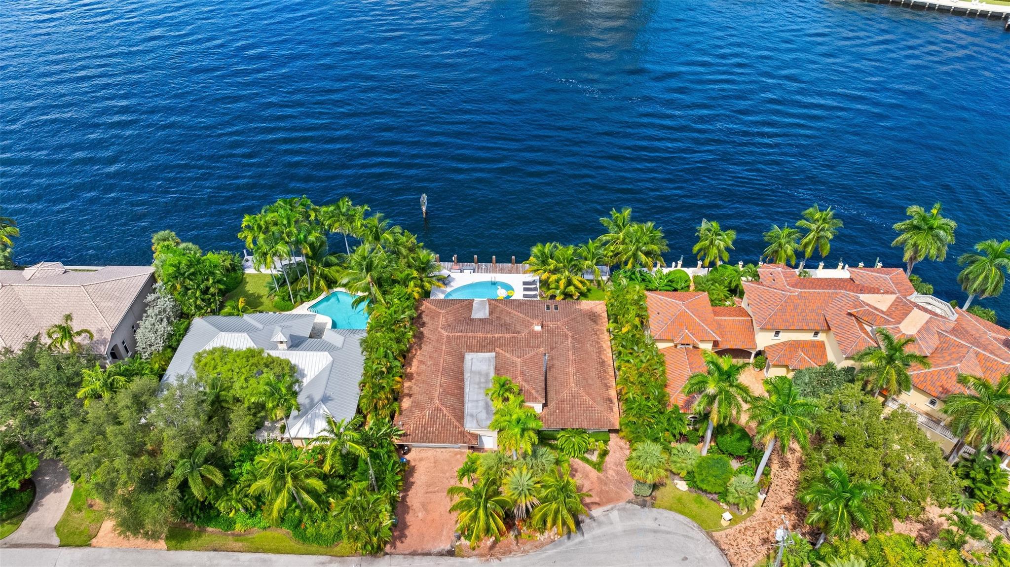 2701 Aqua Vis Blvd Fort Lauderdale, FL 33301