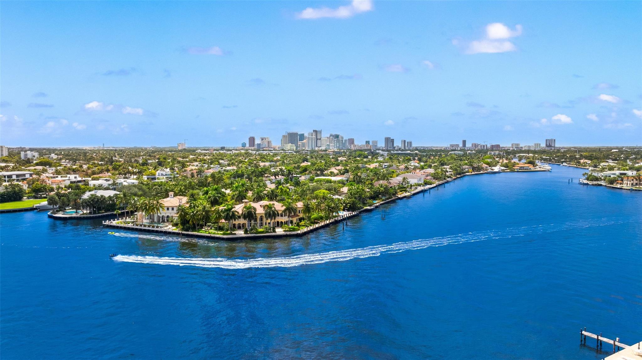 2701 Aqua Vis Blvd Fort Lauderdale, FL 33301