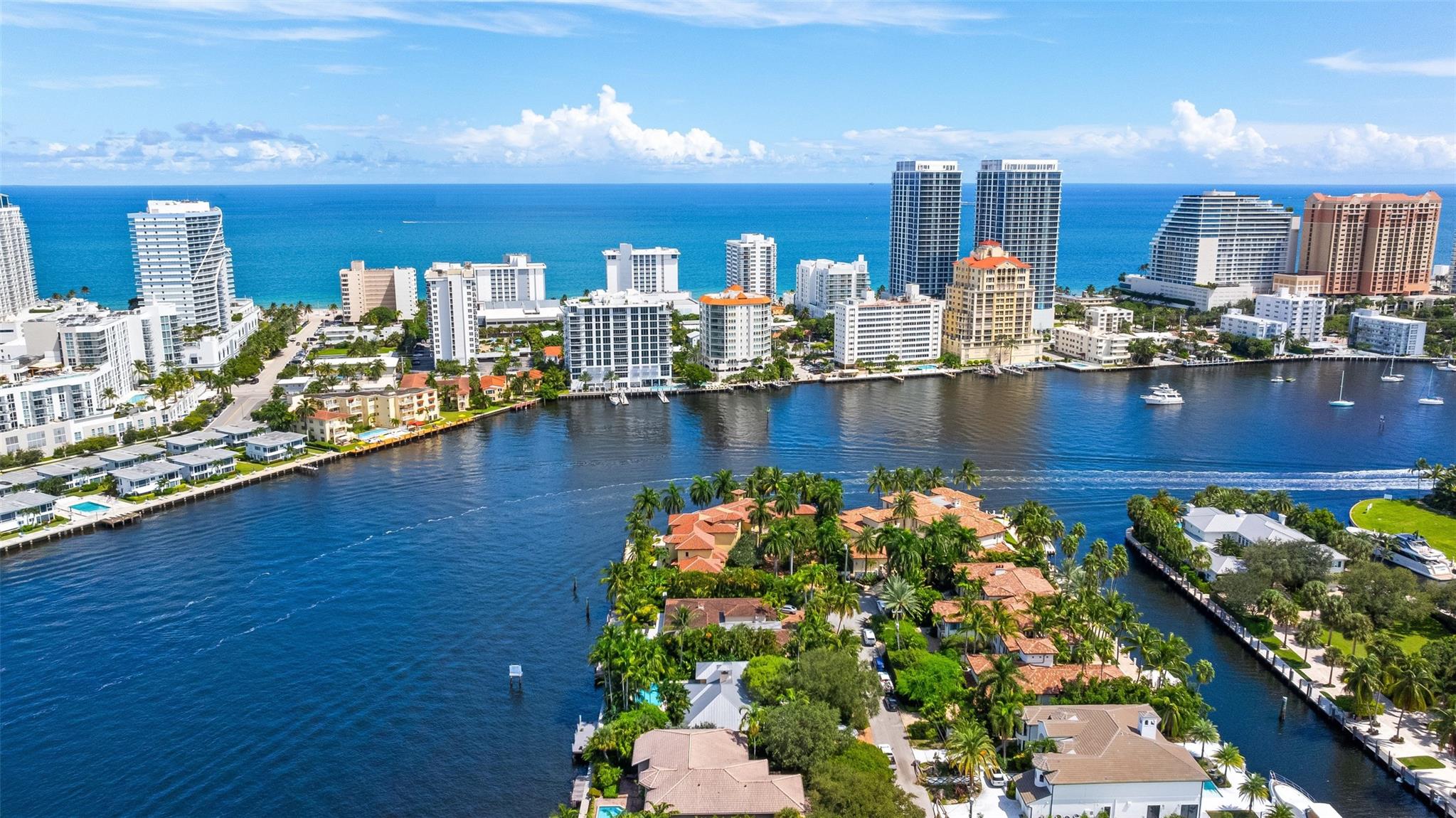 2701 Aqua Vis Blvd Fort Lauderdale, FL 33301