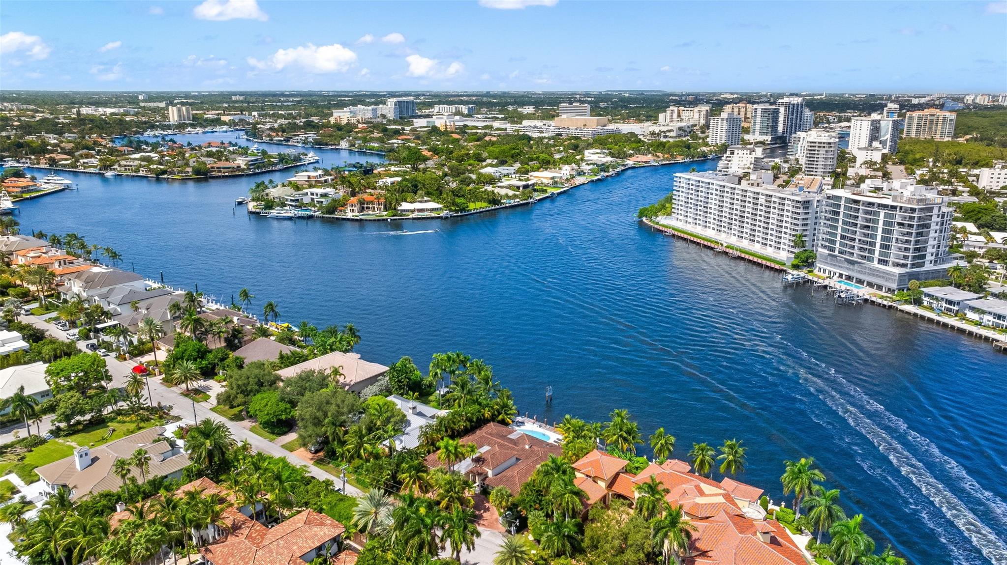 2701 Aqua Vis Blvd Fort Lauderdale, FL 33301