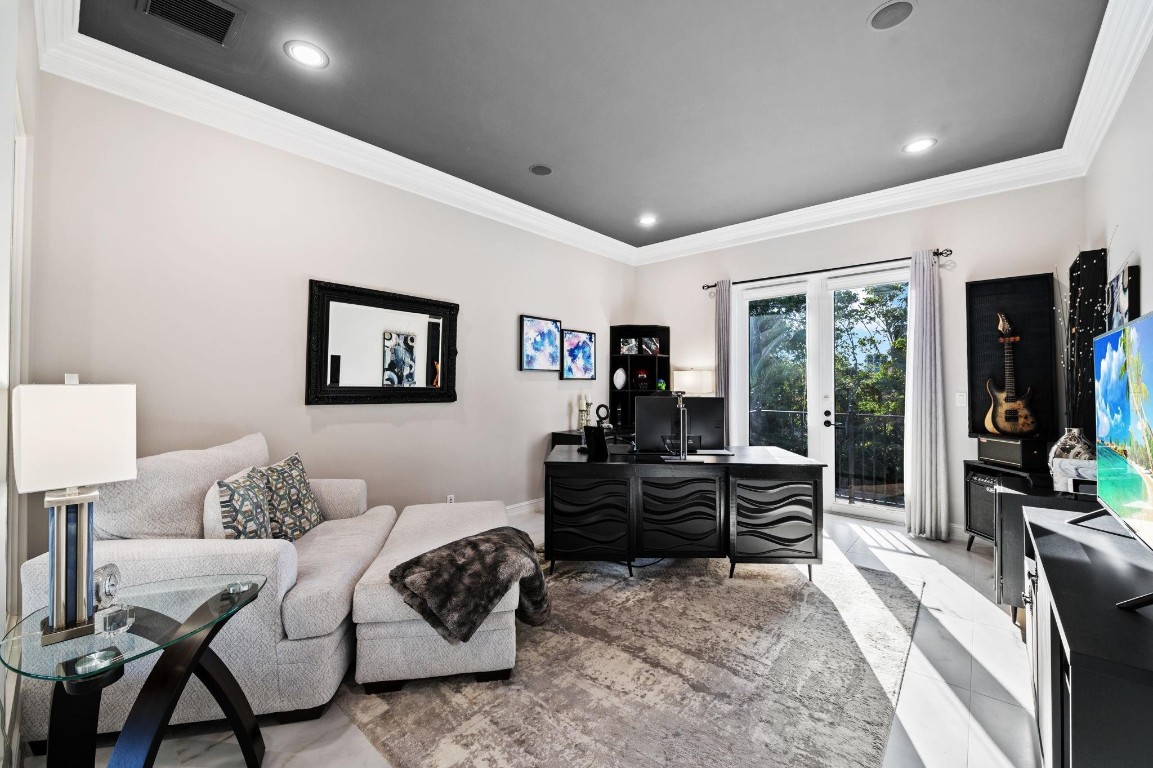 70 N Compass Fort Lauderdale, FL 33308