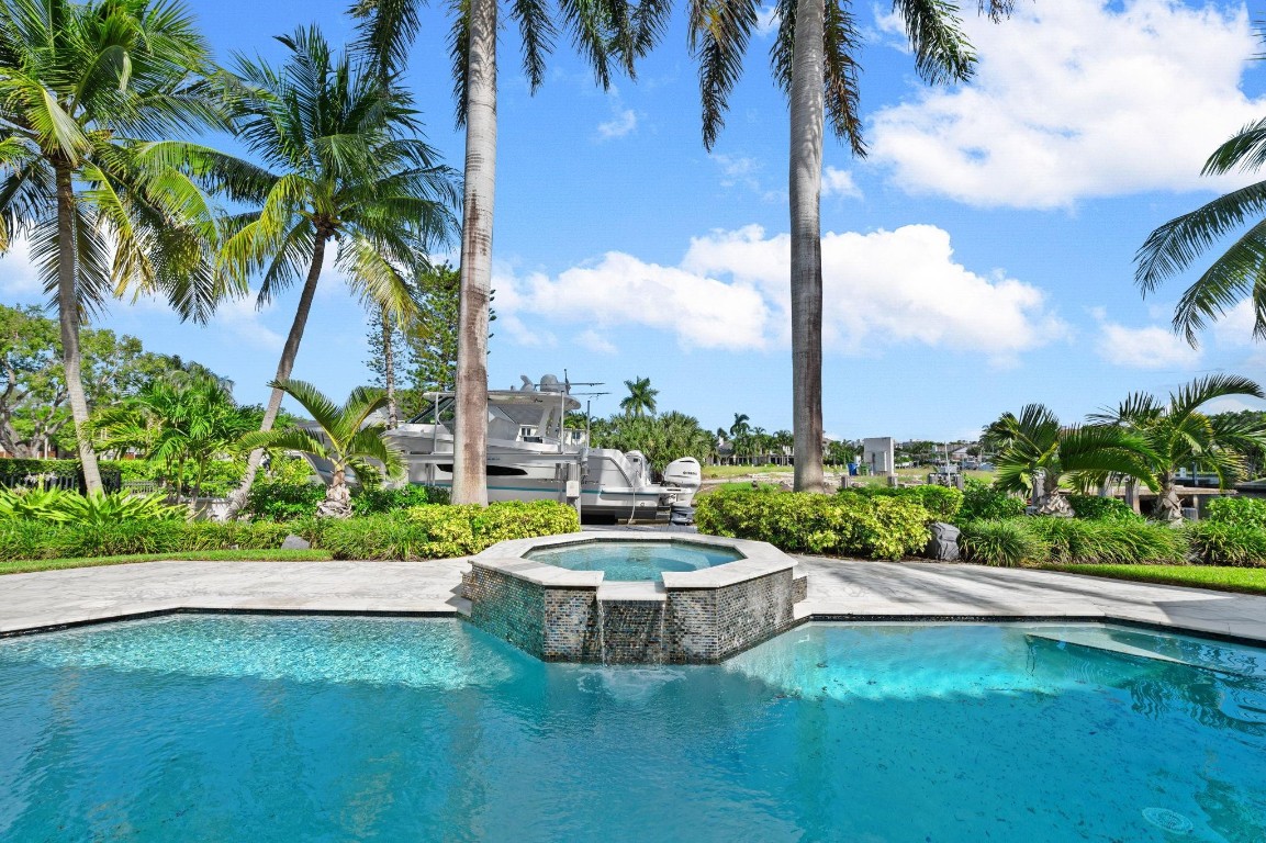 70 N Compass Fort Lauderdale, FL 33308