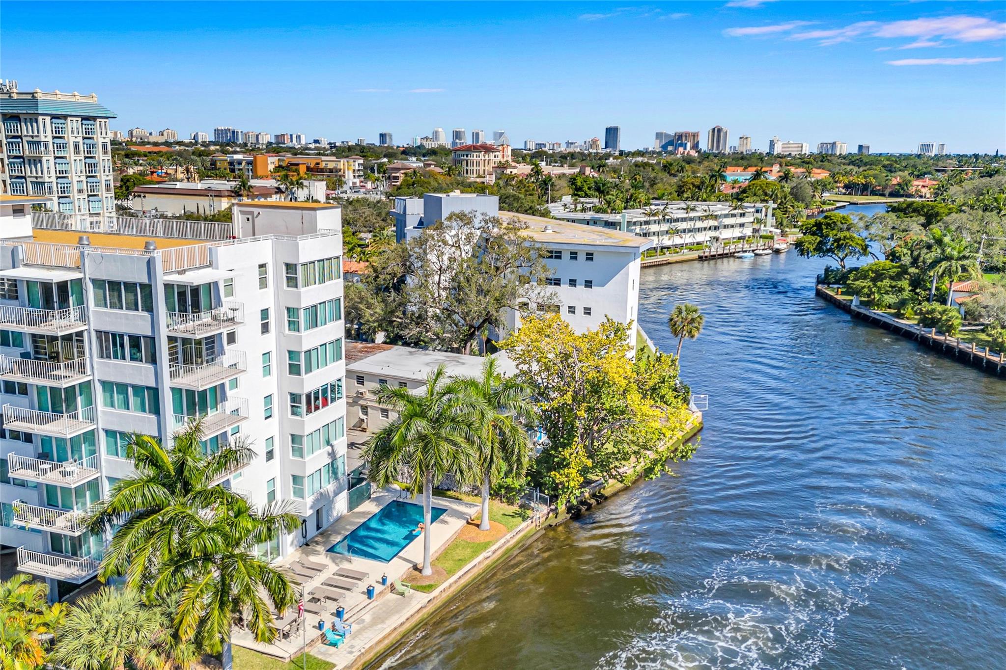 800 SE 4th St #302 Fort Lauderdale, FL 33301