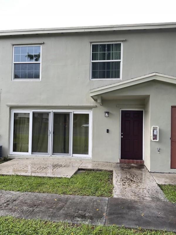 5850 NW 57th Ave #5
