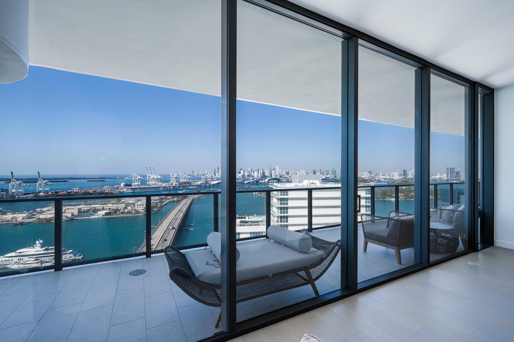 Undisclosed Address Miami Beach, FL 33139