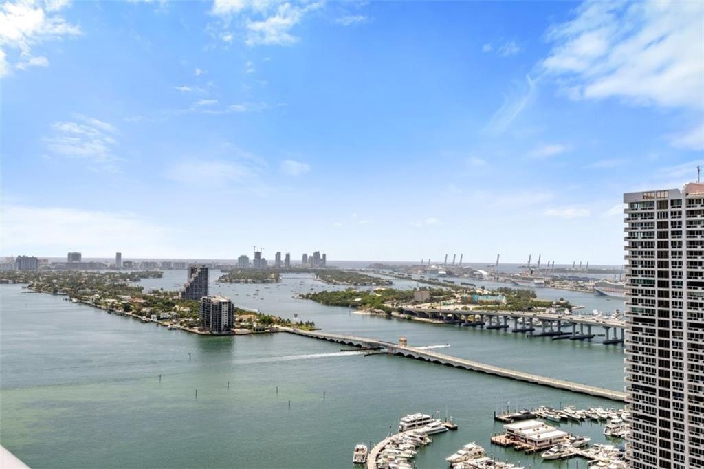 488 NE 18th St #2010 Miami, FL 33132