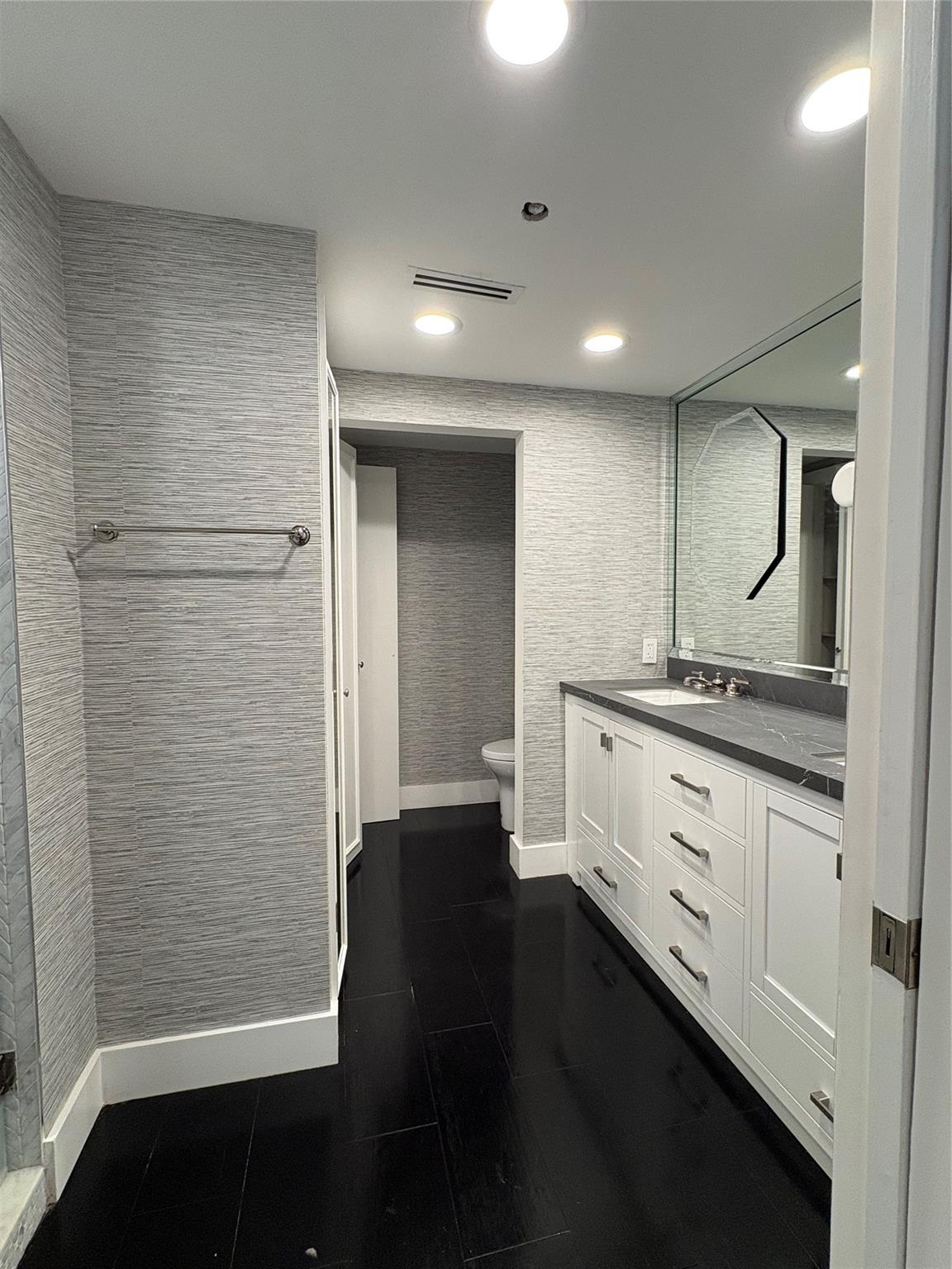 10 Venetian Way #502 Miami Beach, FL 33139